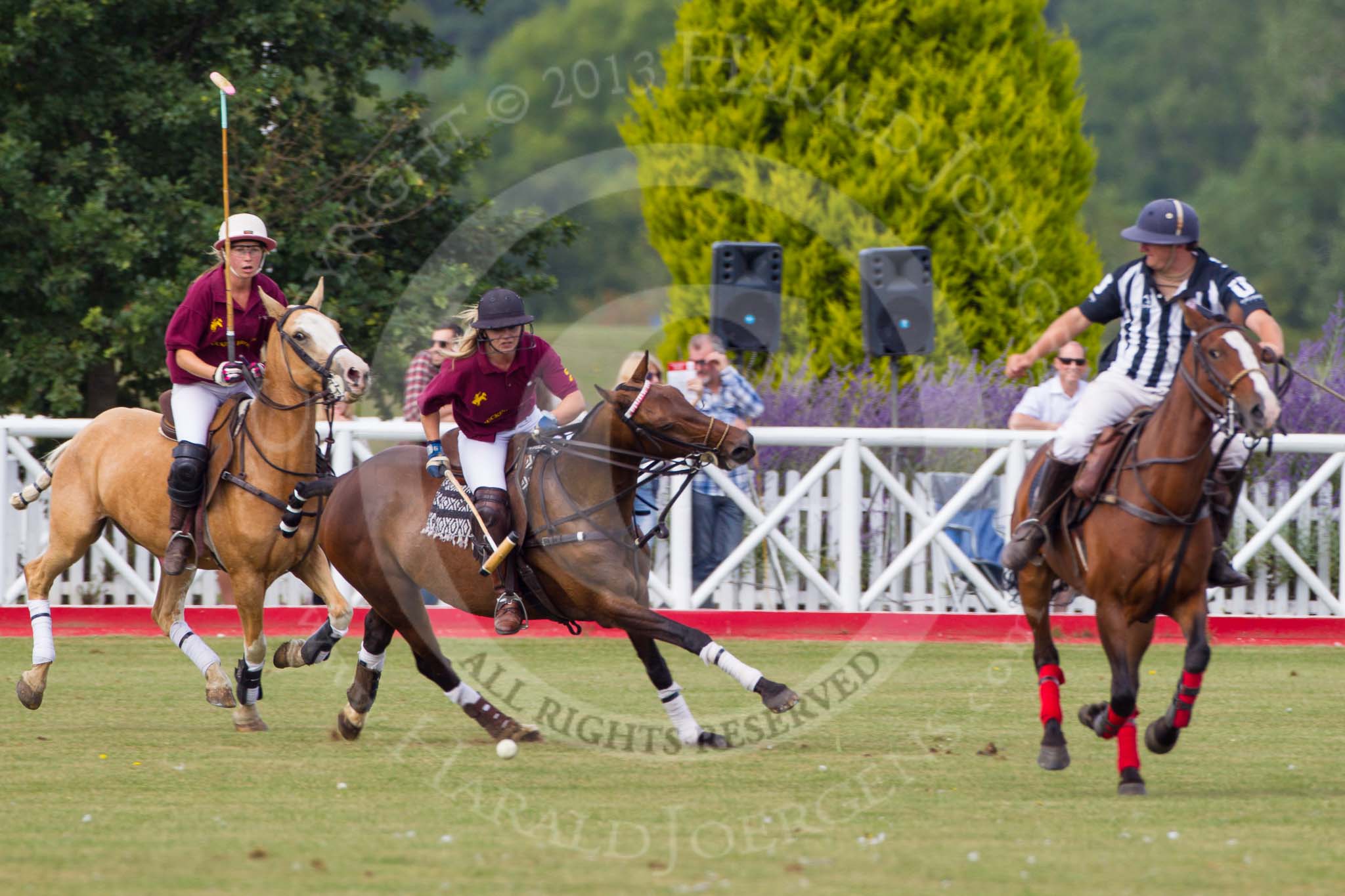 DBPC Polo in the Park 2013, Final of the Amaranther Trophy (0 Goal), Bucking Broncos vs The Inn Team.
Dallas Burston Polo Club, ,
Southam,
Warwickshire,
United Kingdom,
on 01 September 2013 at 12:25, image #198