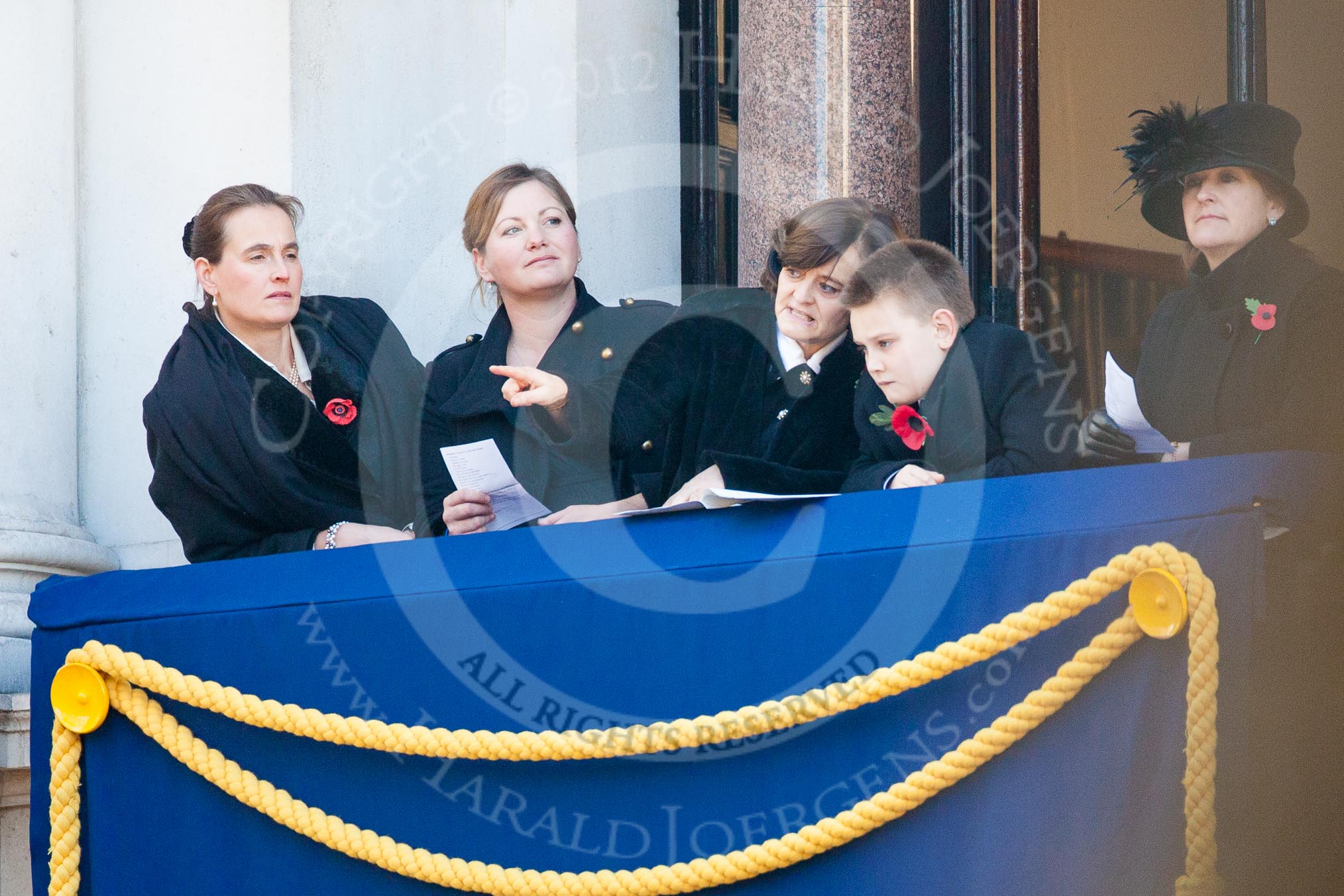 Guests on one of the balconies of the Foreign- and Commonwealth Office building. In the centre Cherie Blair, wife of the former Prime Minister Tony Blair.