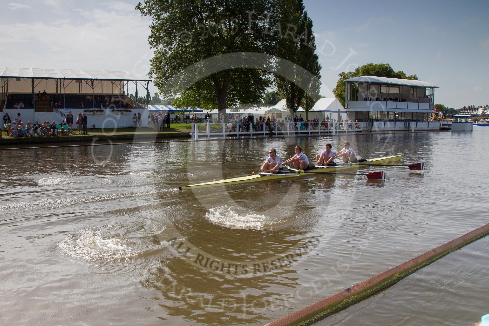 Henley Royal Regatta 2012 (Thursday): Race 8, Visitors' Challenge Cup:  Amsterdam Studenten Roeivereeniging Nereus, Holland  (193, Bucks) v Cambridge University and Leander Club  (194, Berks).
River Thames beteen Henley-on-Thames and Remenham/Temple Island ,
Henley-on-Thames,
Oxfordshire,
United Kingdom,
on 28 June 2012 at 09:46, image #41