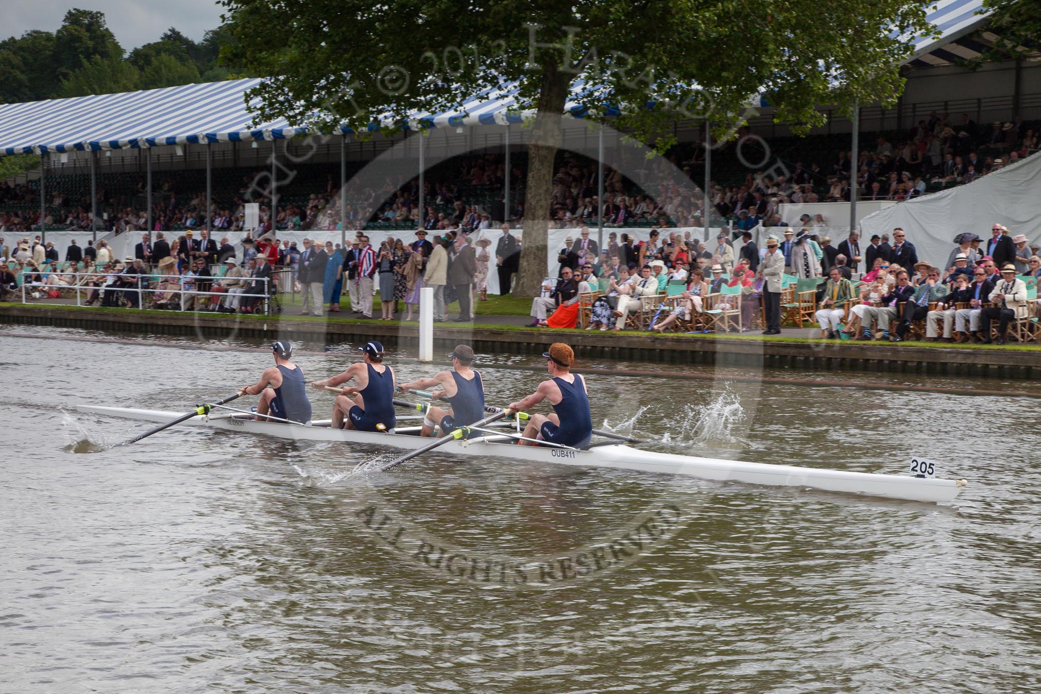 Henley Royal Regatta 2012 (Thursday): Race 23, Visitors' Challenge Cup:  Oxford University and Isis Boat Club (205, Bucks) v Durham University  (196, Berks).
River Thames beteen Henley-on-Thames and Remenham/Temple Island ,
Henley-on-Thames,
Oxfordshire,
United Kingdom,
on 28 June 2012 at 11:16, image #162