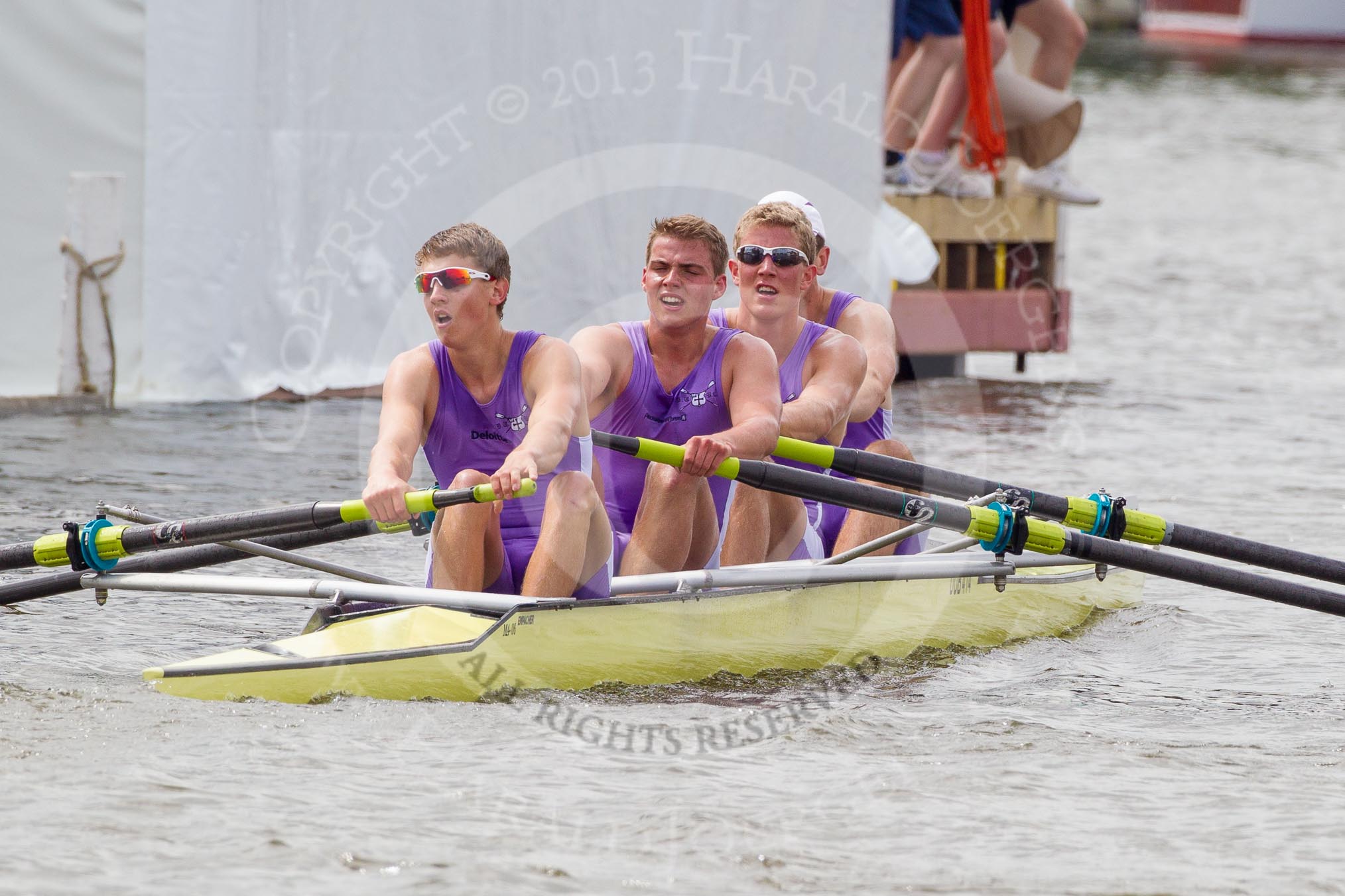 Henley Royal Regatta 2012 (Thursday): Race 23, Visitors' Challenge Cup:  Oxford University and Isis Boat Club (205, Bucks) v Durham University  (196, Berks).
River Thames beteen Henley-on-Thames and Remenham/Temple Island ,
Henley-on-Thames,
Oxfordshire,
United Kingdom,
on 28 June 2012 at 11:16, image #164