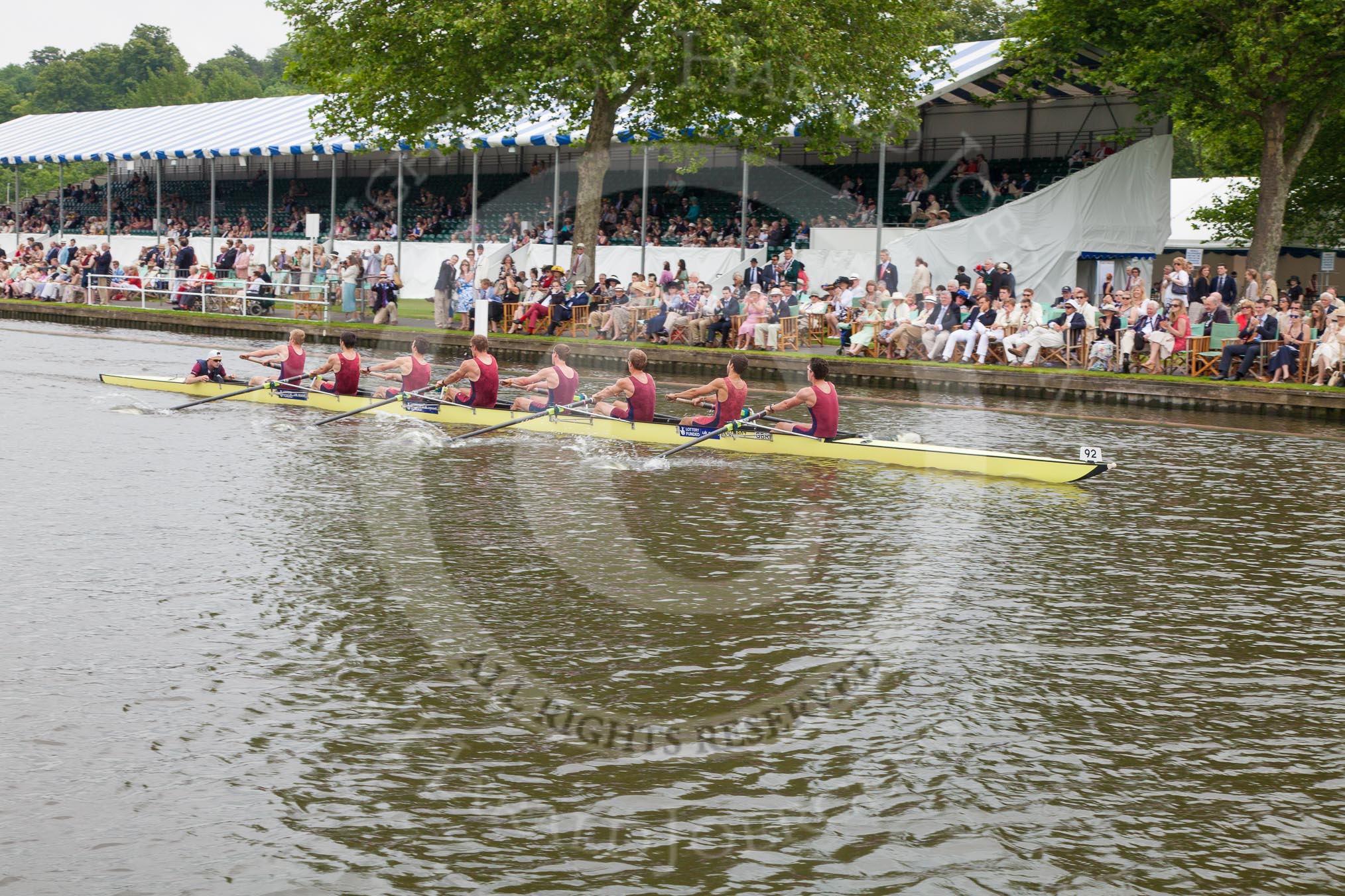 Henley Royal Regatta 2012 (Thursday): Race 36, Temple Challenge Cup:  University College, London (106, Bucks) v Oxford Brookes University 'A' (92, Berks).
River Thames beteen Henley-on-Thames and Remenham/Temple Island ,
Henley-on-Thames,
Oxfordshire,
United Kingdom,
on 28 June 2012 at 14:05, image #256