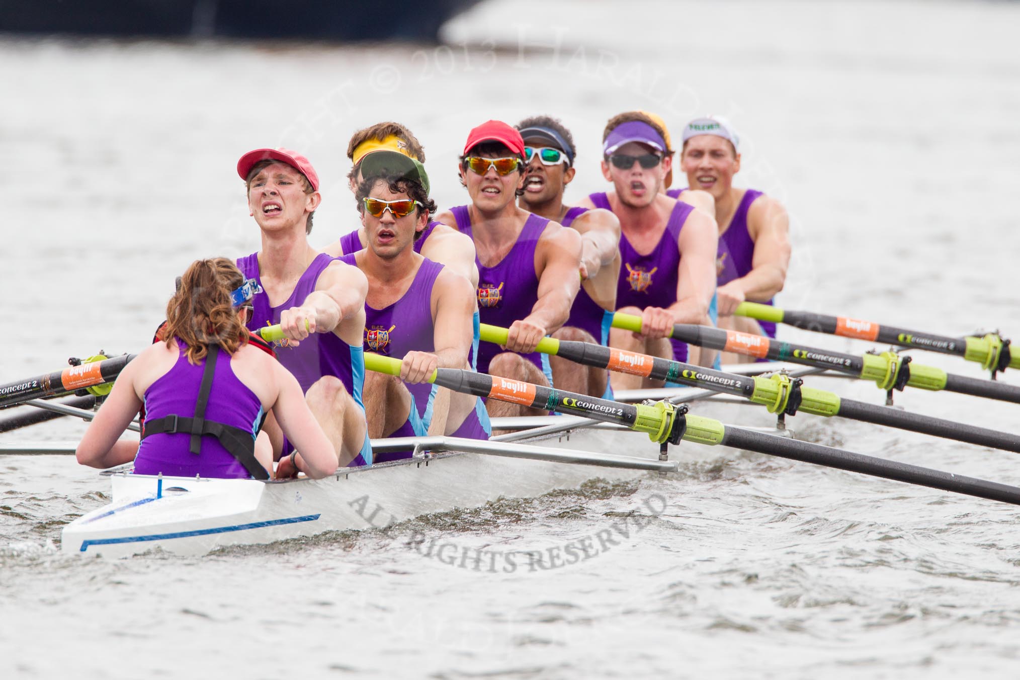 Henley Royal Regatta 2012 (Thursday): Race 35, Diamond Challenge Sculls:  Cambridge Boat Club (456, Bucks) v Koninklijke Roei en Nautische Sport Oostende, Belgium (458, Berks).
River Thames beteen Henley-on-Thames and Remenham/Temple Island ,
Henley-on-Thames,
Oxfordshire,
United Kingdom,
on 28 June 2012 at 14:06, image #260