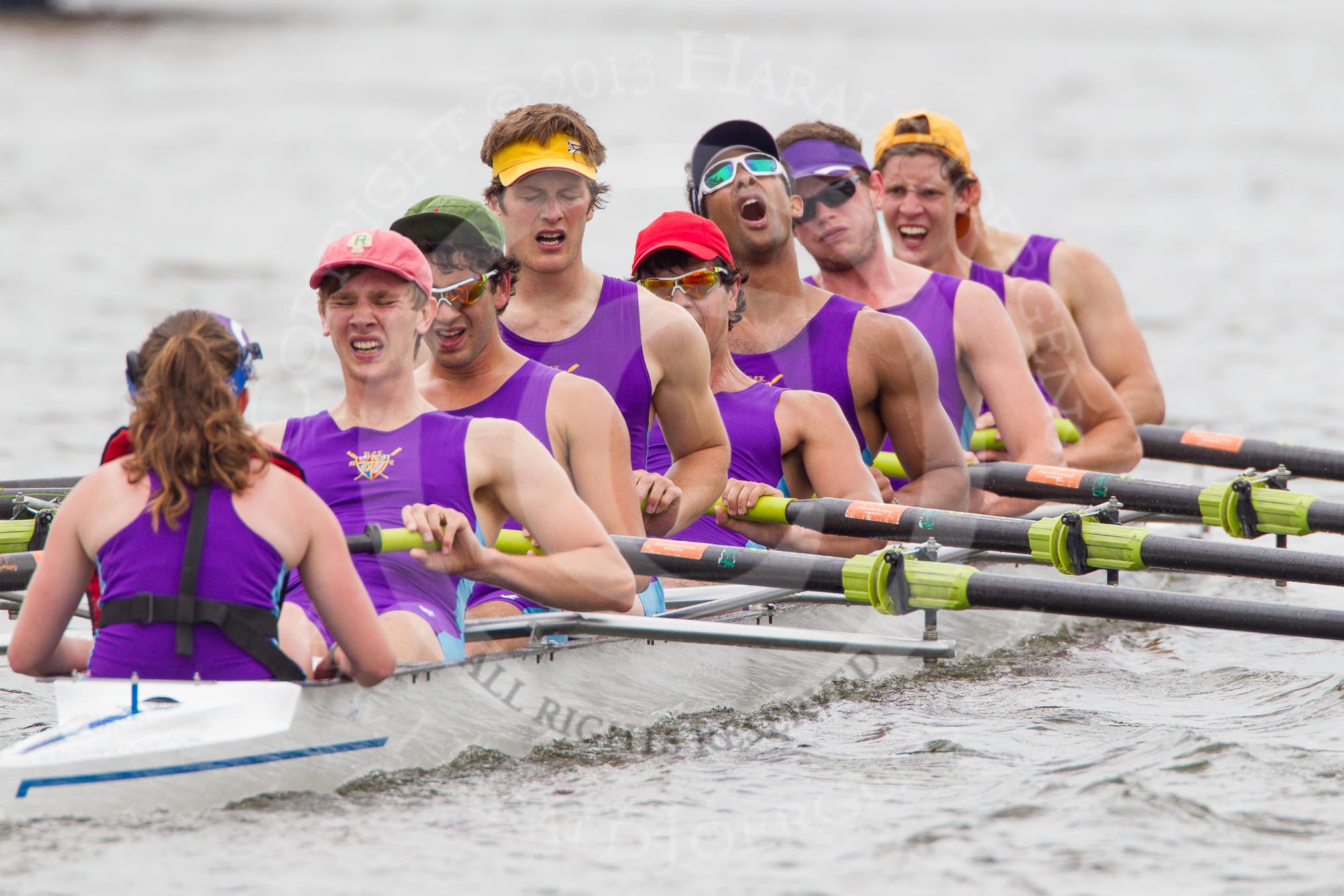 Henley Royal Regatta 2012 (Thursday): Race 35, Diamond Challenge Sculls:  Cambridge Boat Club (456, Bucks) v Koninklijke Roei en Nautische Sport Oostende, Belgium (458, Berks).
River Thames beteen Henley-on-Thames and Remenham/Temple Island ,
Henley-on-Thames,
Oxfordshire,
United Kingdom,
on 28 June 2012 at 14:06, image #261