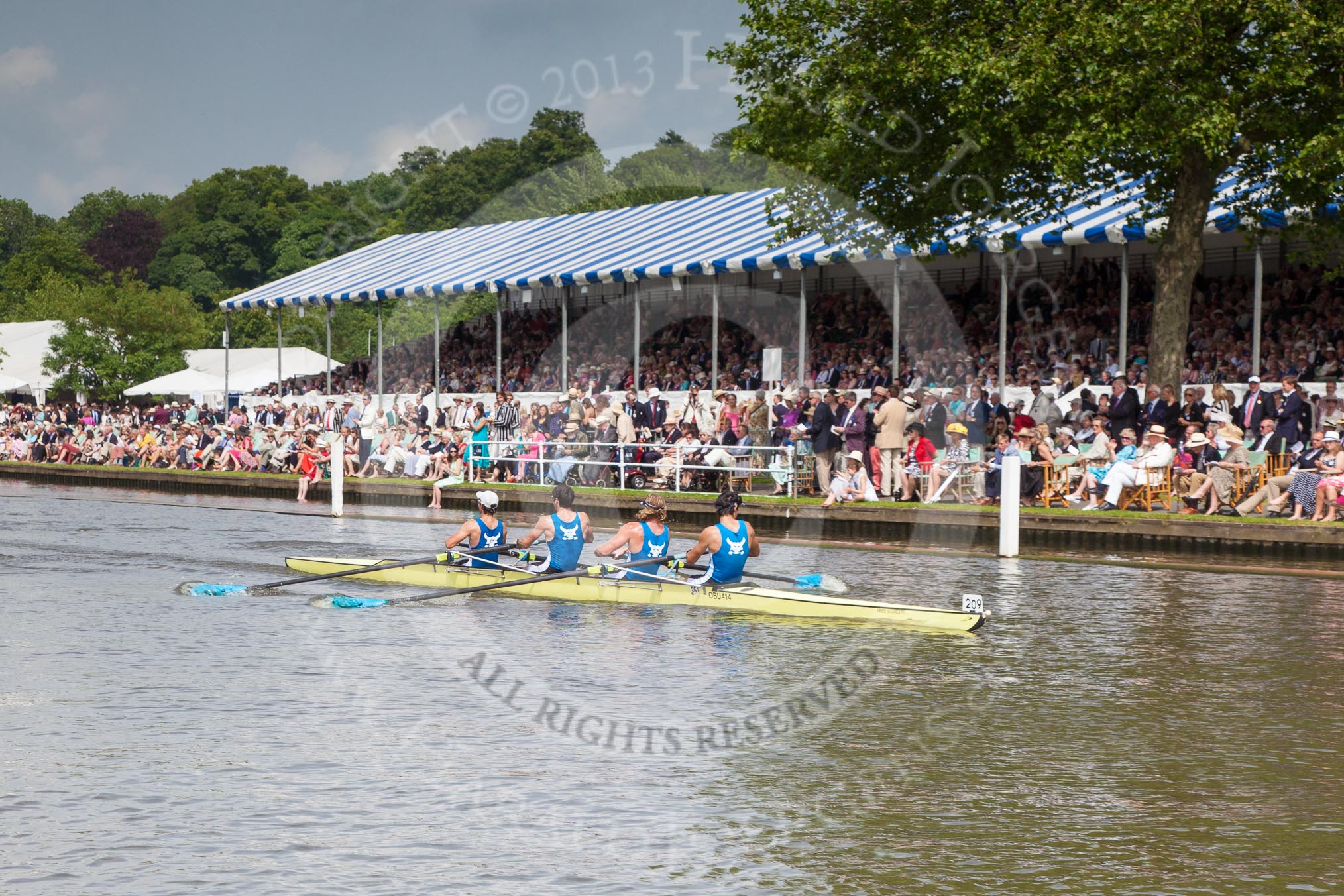 Henley Royal Regatta 2012 (Thursday): Race 48, Visitors' Challenge Cup:  Christ Church, Oxford, and 1829 Boar Club (195, Bucks) v Taurus Boat Club (209, Berks).
River Thames beteen Henley-on-Thames and Remenham/Temple Island ,
Henley-on-Thames,
Oxfordshire,
United Kingdom,
on 28 June 2012 at 15:20, image #347