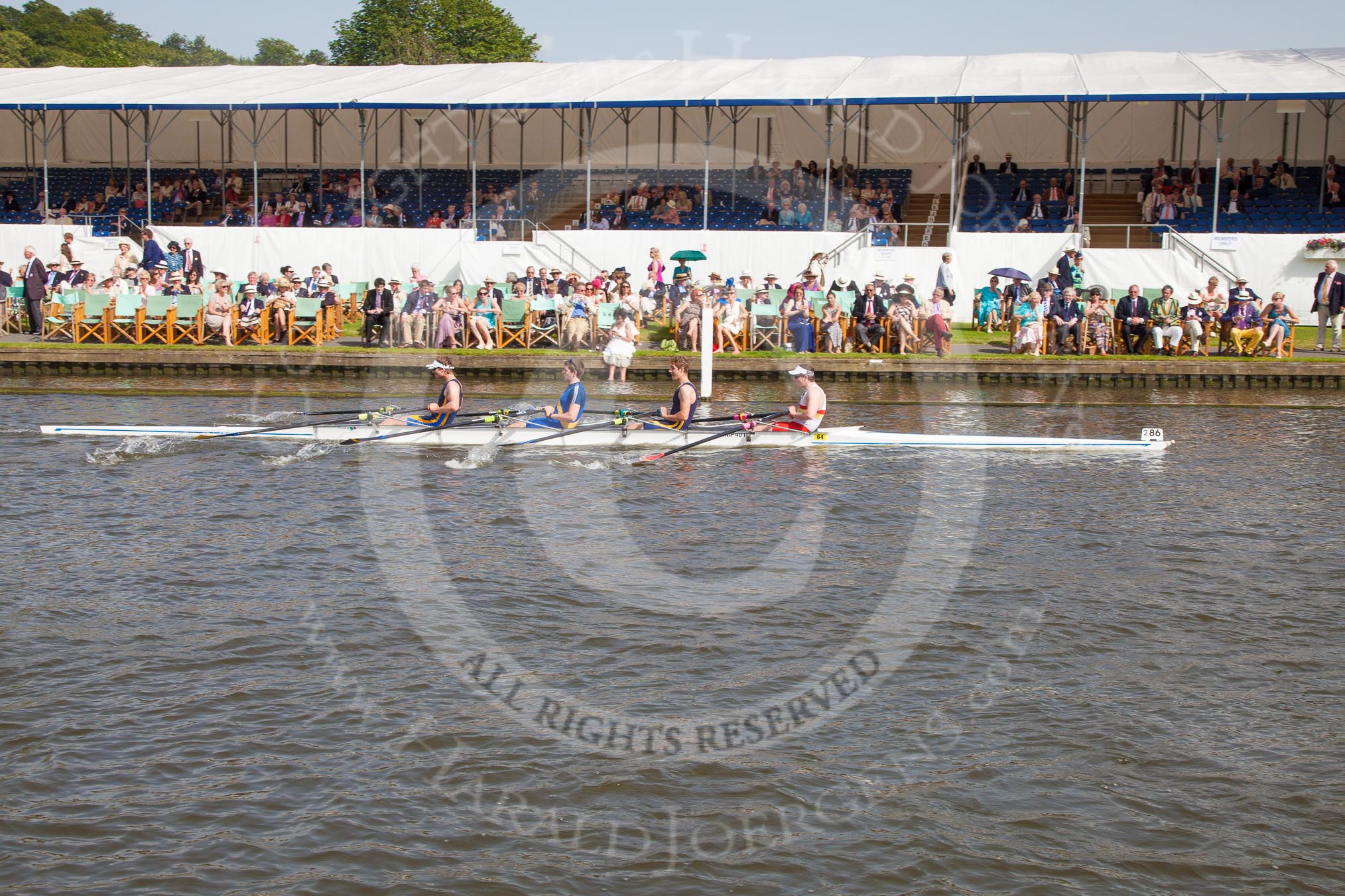 Henley Royal Regatta 2012 (Thursday): Race 59, Prince of Wales Challenge Cup:  Durham University and University of London (270, Bucks) v The Tideway Scullers' School and Stowe School (286, Berks).
River Thames beteen Henley-on-Thames and Remenham/Temple Island ,
Henley-on-Thames,
Oxfordshire,
United Kingdom,
on 28 June 2012 at 16:21, image #430