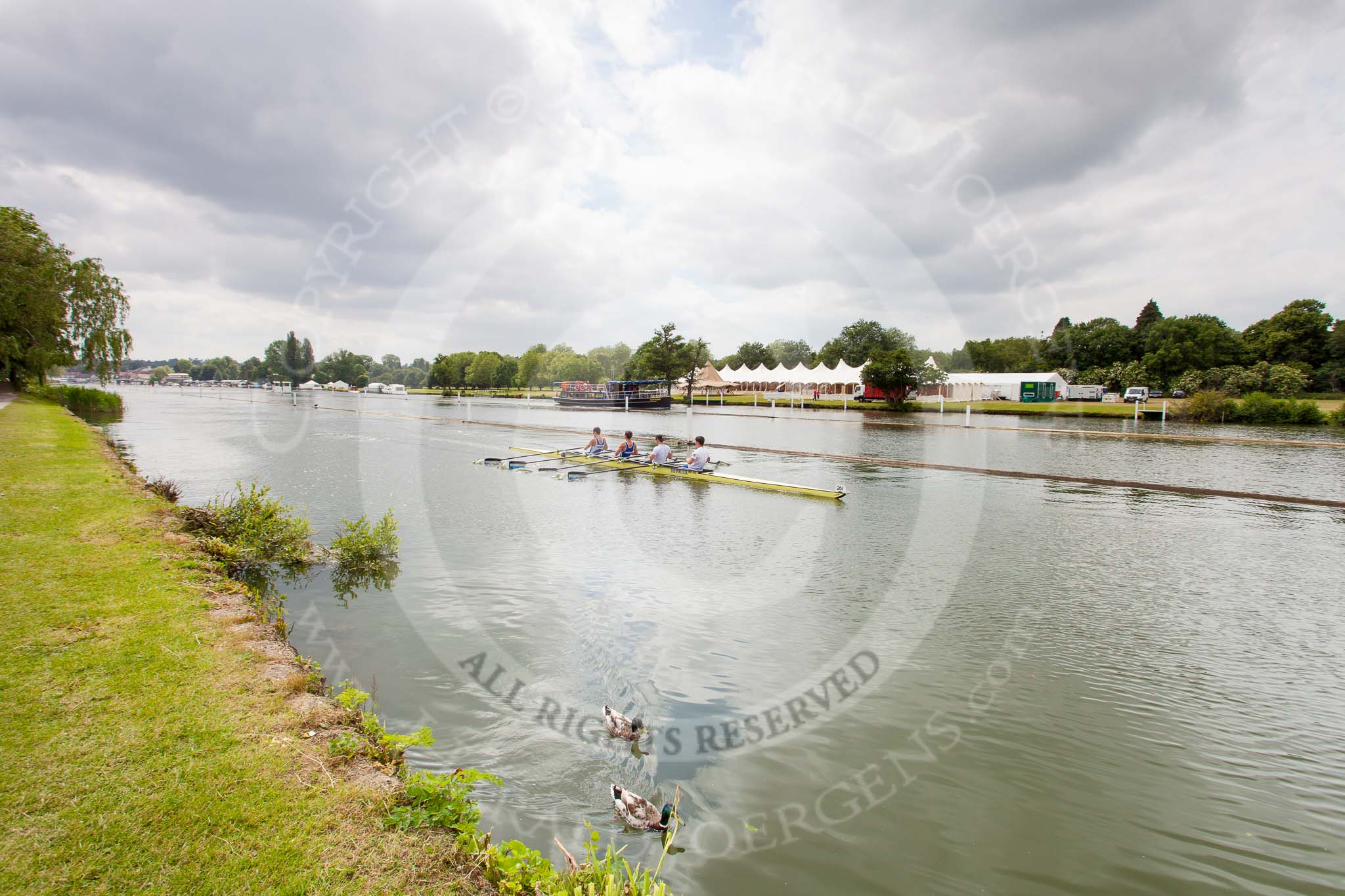 Henley Royal Regatta 2013 (Monday): Preparations for the regatta - hospitality on the western (Phyllis Court) side of the HRR race course..
River Thames between Henley and Temple Island,
Henley-on-Thames,
Berkshire,
United Kingdom,
on 01 July 2013 at 14:39, image #16