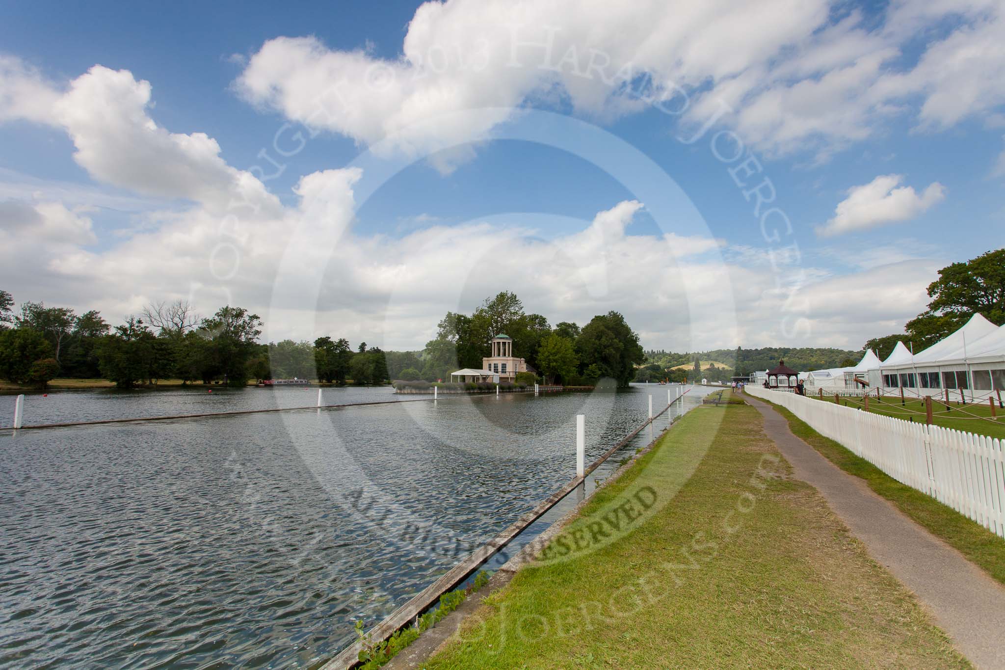 Henley Royal Regatta 2013 (Monday): Temple Island, and hospitality tents on the eastern side of the Thames..
River Thames between Henley and Temple Island,
Henley-on-Thames,
Berkshire,
United Kingdom,
on 01 July 2013 at 15:18, image #36