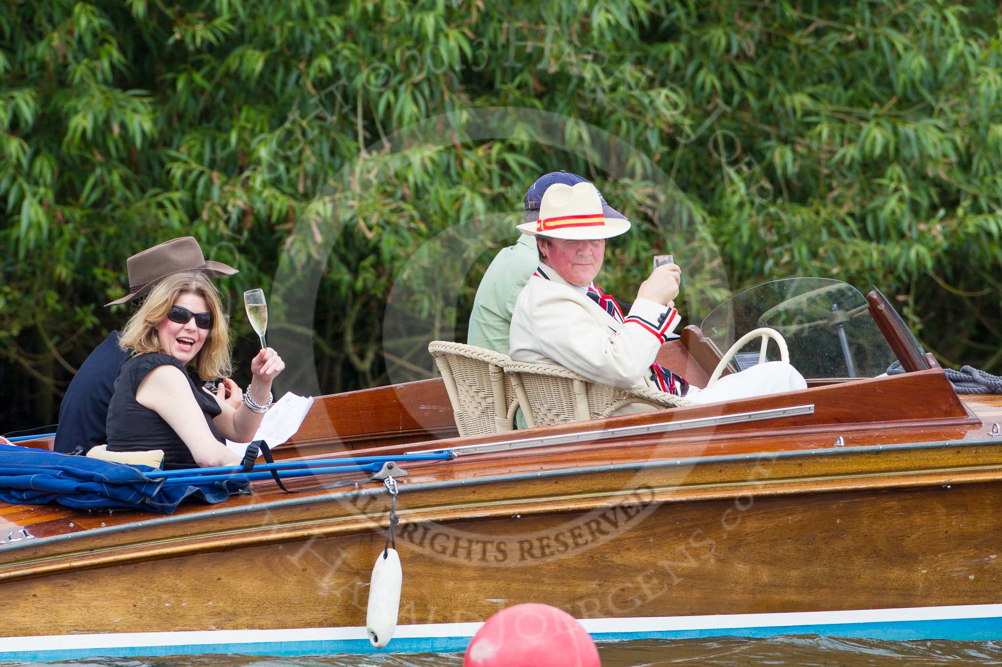 Henley Royal Regatta 2013, Thursday.
River Thames between Henley and Temple Island,
Henley-on-Thames,
Berkshire,
United Kingdom,
on 04 July 2013 at 10:45, image #82