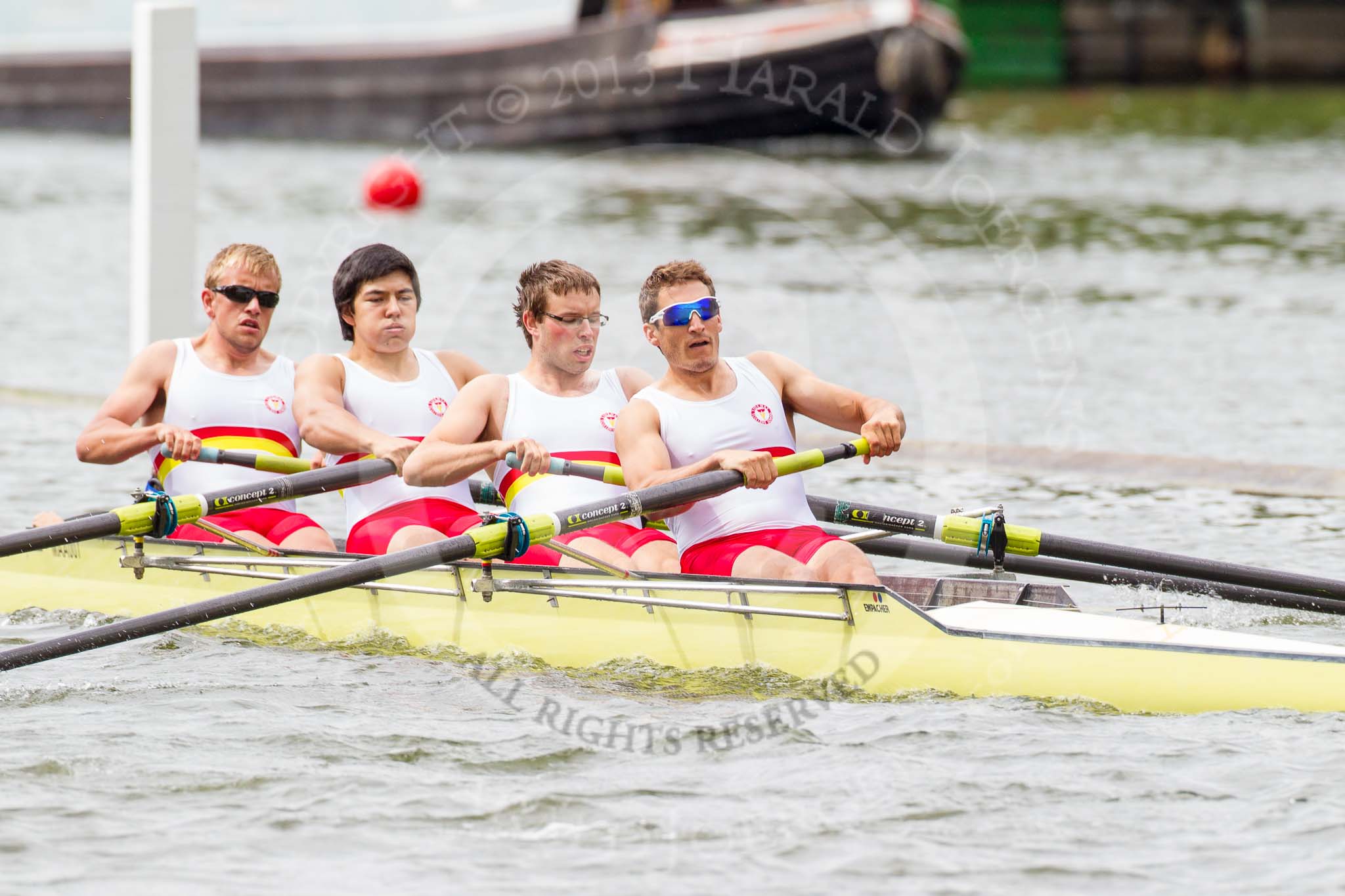 Henley Royal Regatta 2013, Thursday.
River Thames between Henley and Temple Island,
Henley-on-Thames,
Berkshire,
United Kingdom,
on 04 July 2013 at 10:48, image #93