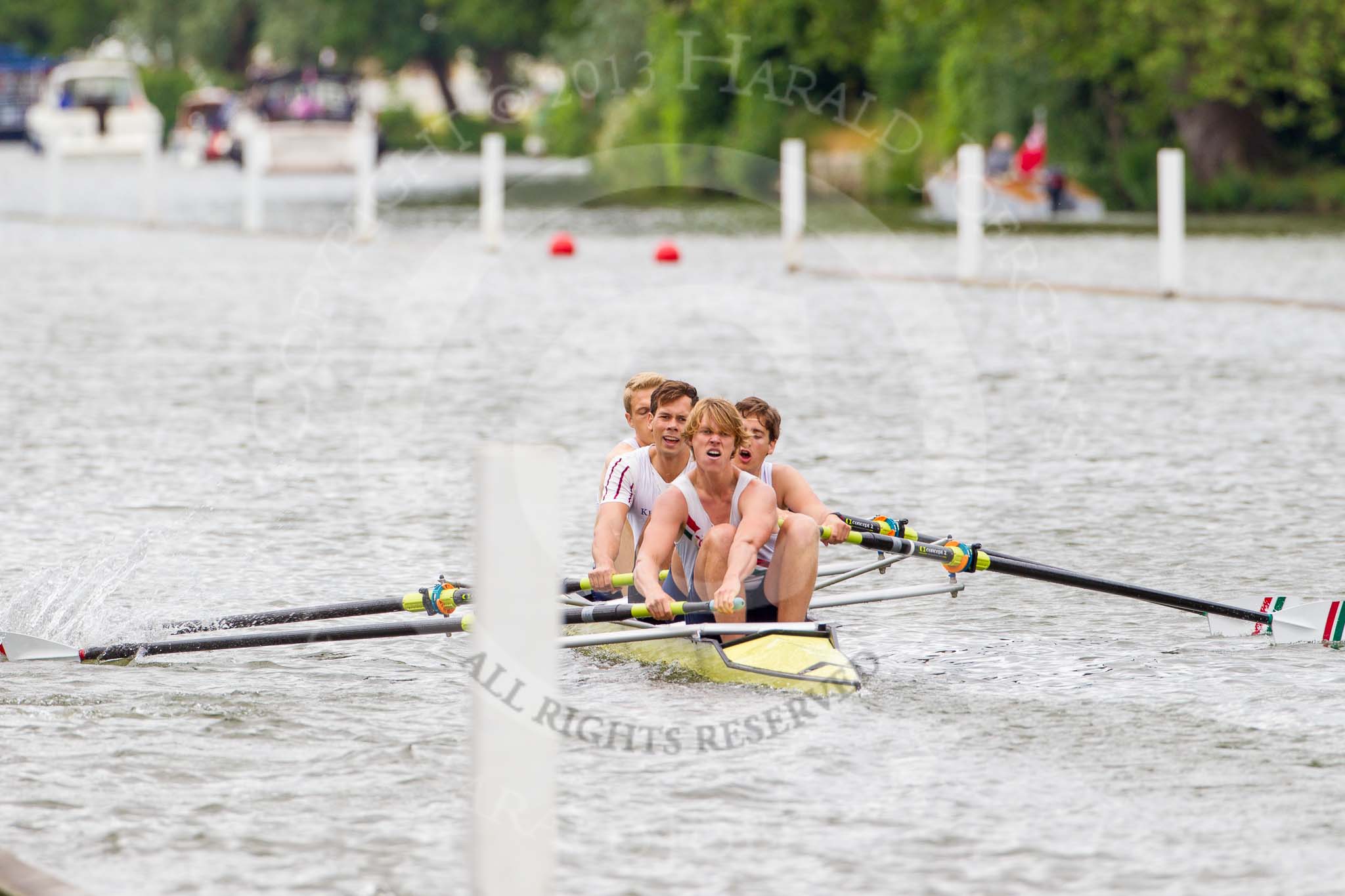 Henley Royal Regatta 2013, Thursday.
River Thames between Henley and Temple Island,
Henley-on-Thames,
Berkshire,
United Kingdom,
on 04 July 2013 at 11:12, image #161