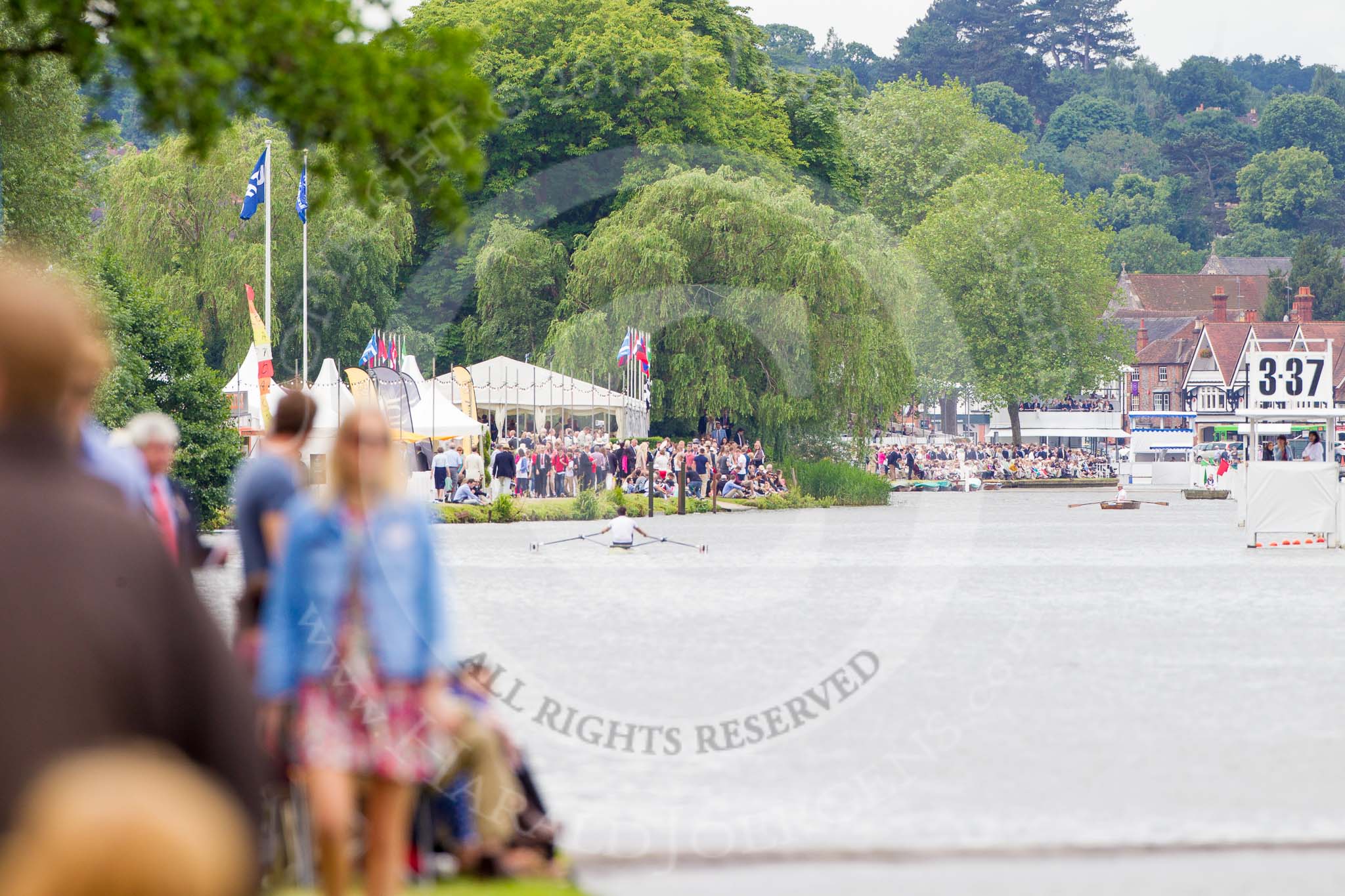 Henley Royal Regatta 2013, Thursday.
River Thames between Henley and Temple Island,
Henley-on-Thames,
Berkshire,
United Kingdom,
on 04 July 2013 at 11:21, image #178