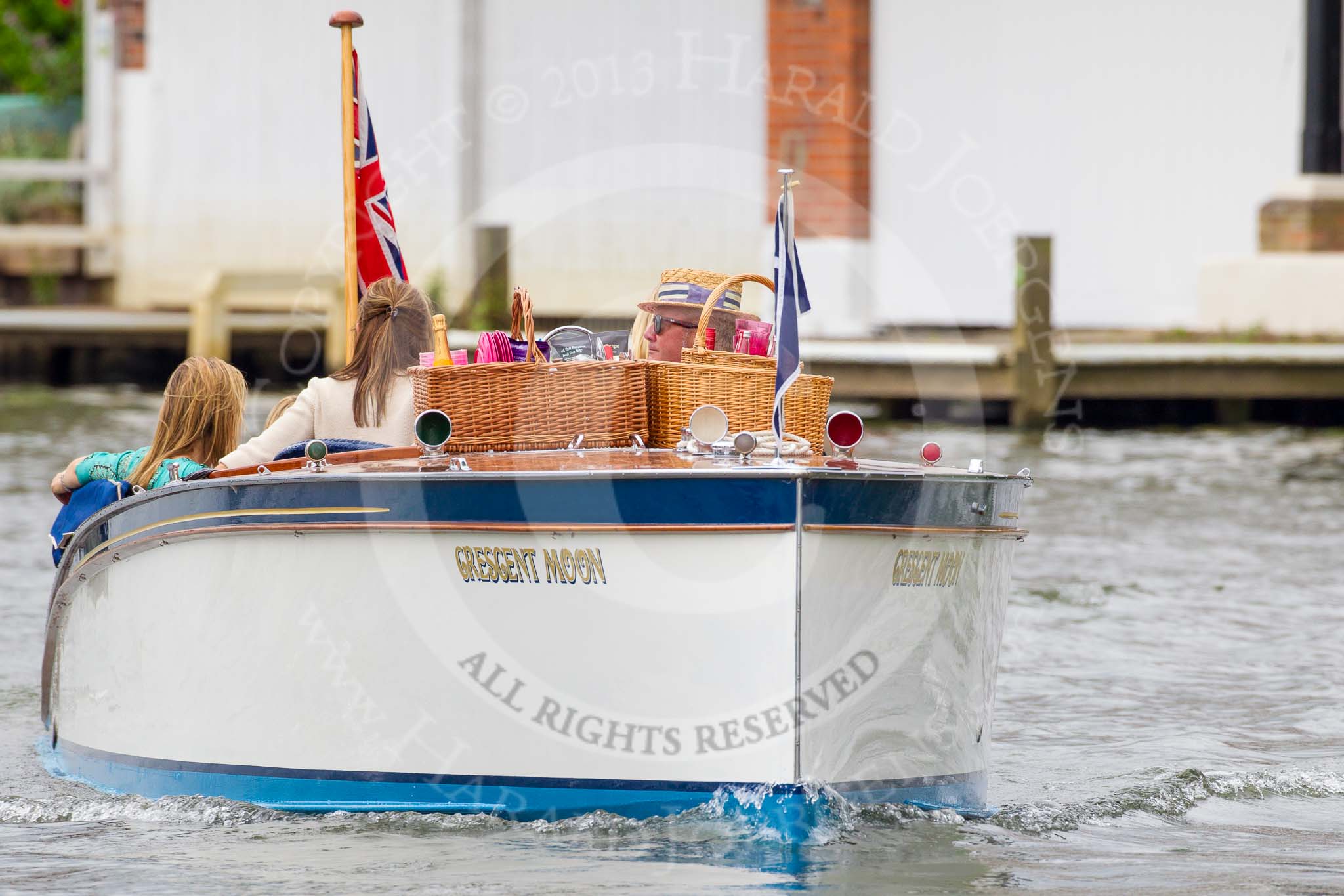 Henley Royal Regatta 2013, Thursday.
River Thames between Henley and Temple Island,
Henley-on-Thames,
Berkshire,
United Kingdom,
on 04 July 2013 at 13:09, image #316