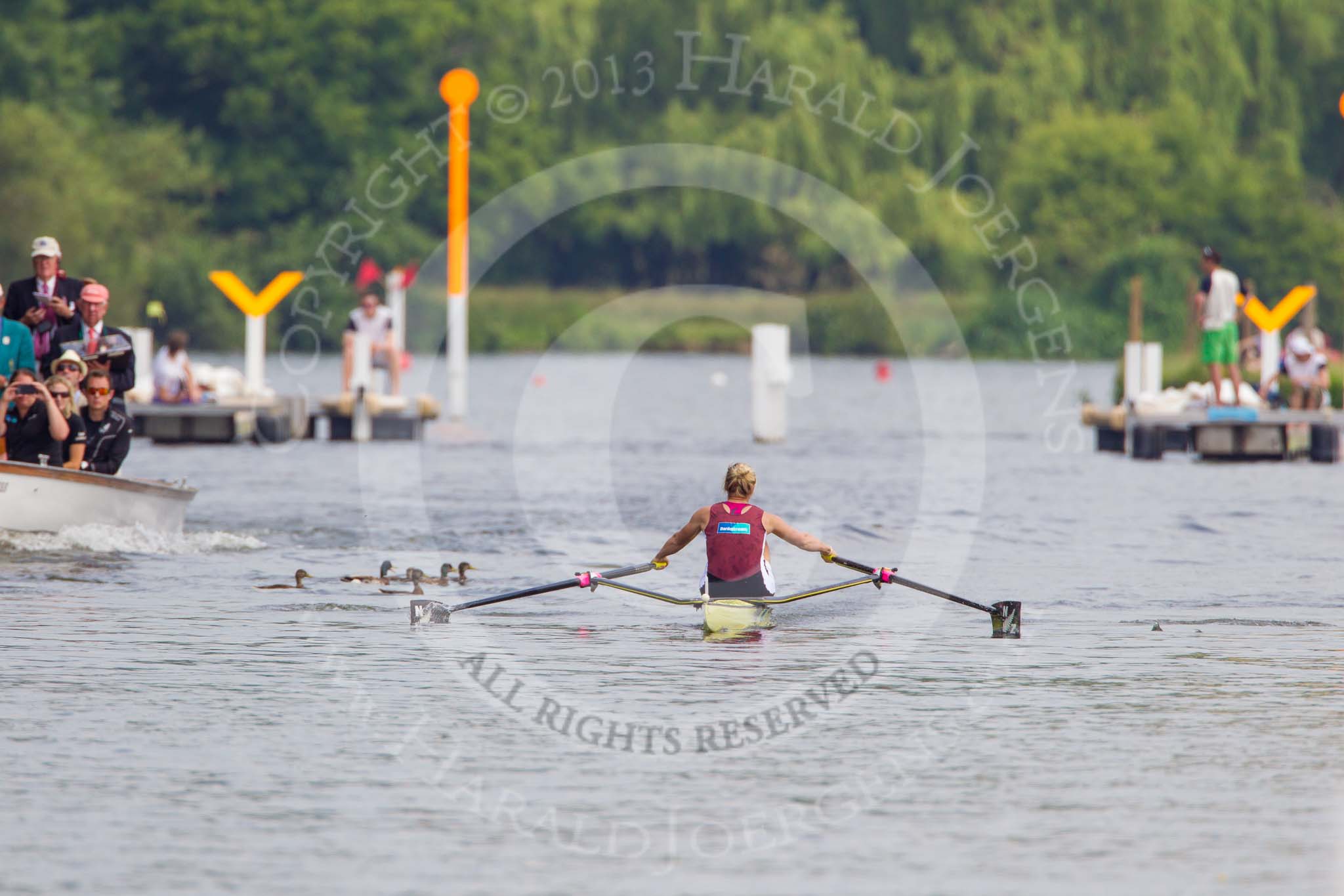 Henley Royal Regatta 2013, Saturday: Race No. 11 for the Princess Royal Challenge Cup, Victoria Thornley (Leander Club) v Emma Twigg (Waiariki Rowing Club, New Zealand), here Emma Twigg. Image #215, 06 July 2013 11:40 River Thames, Henley on Thames, UK