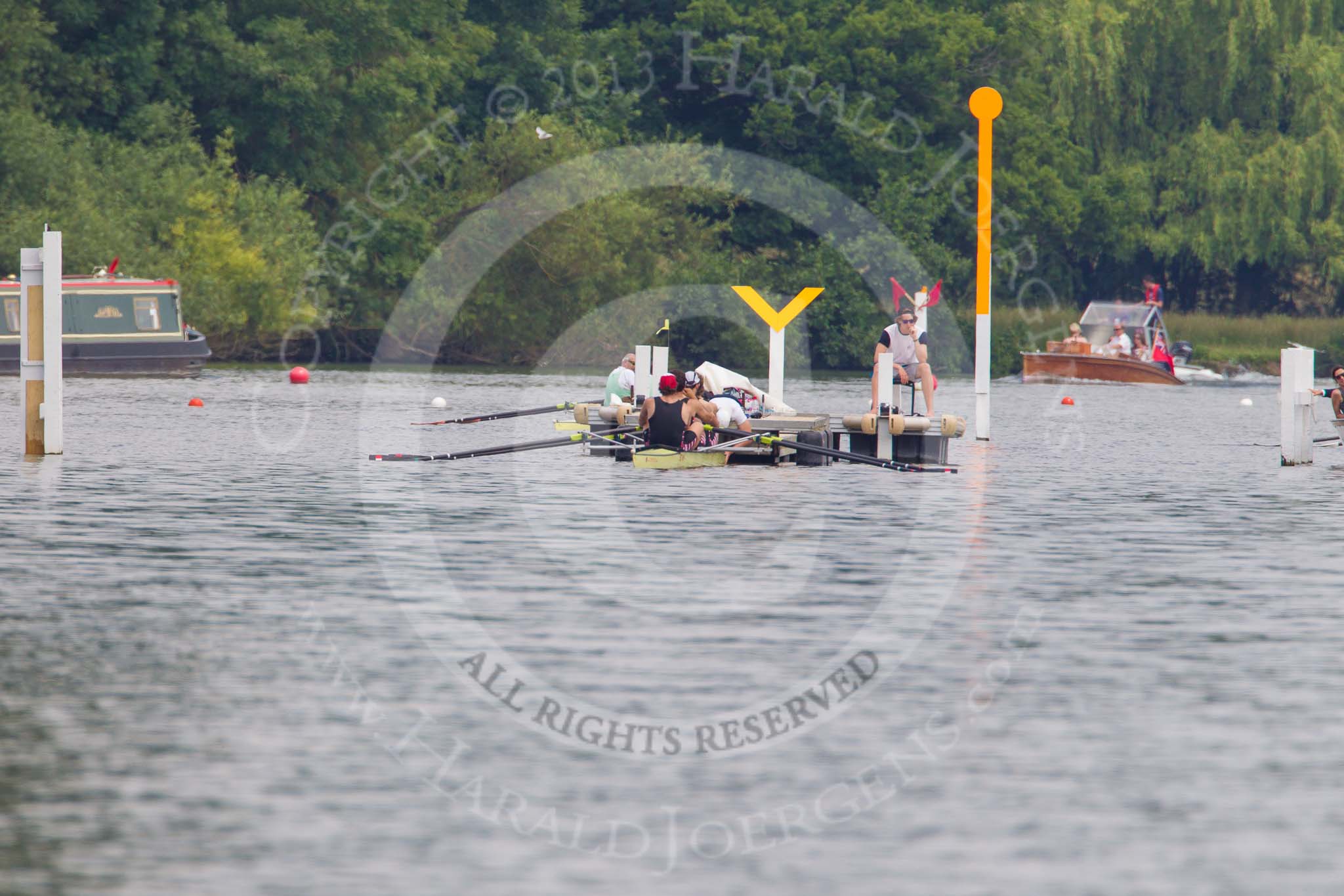 Henley Royal Regatta 2013, Saturday: Race No. 15 for the Visitors' Challenge Cup, Thames Rowing Club v Harvard University 'B'. Image #289, 06 July 2013 12:19 River Thames, Henley on Thames, UK