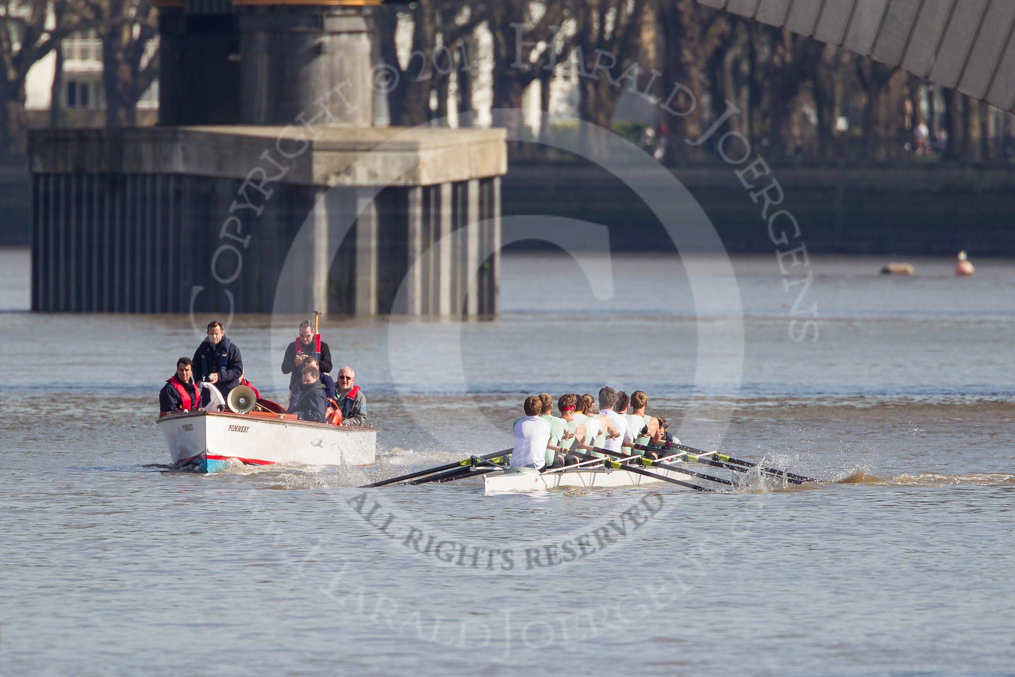 The Boat Race season 2012 - fixture CUBC vs Molesey BC: The start of the race, Behind the Cambridge Blue Boat umpire Boris Rankov..




on 25 March 2012 at 15:18, image #102