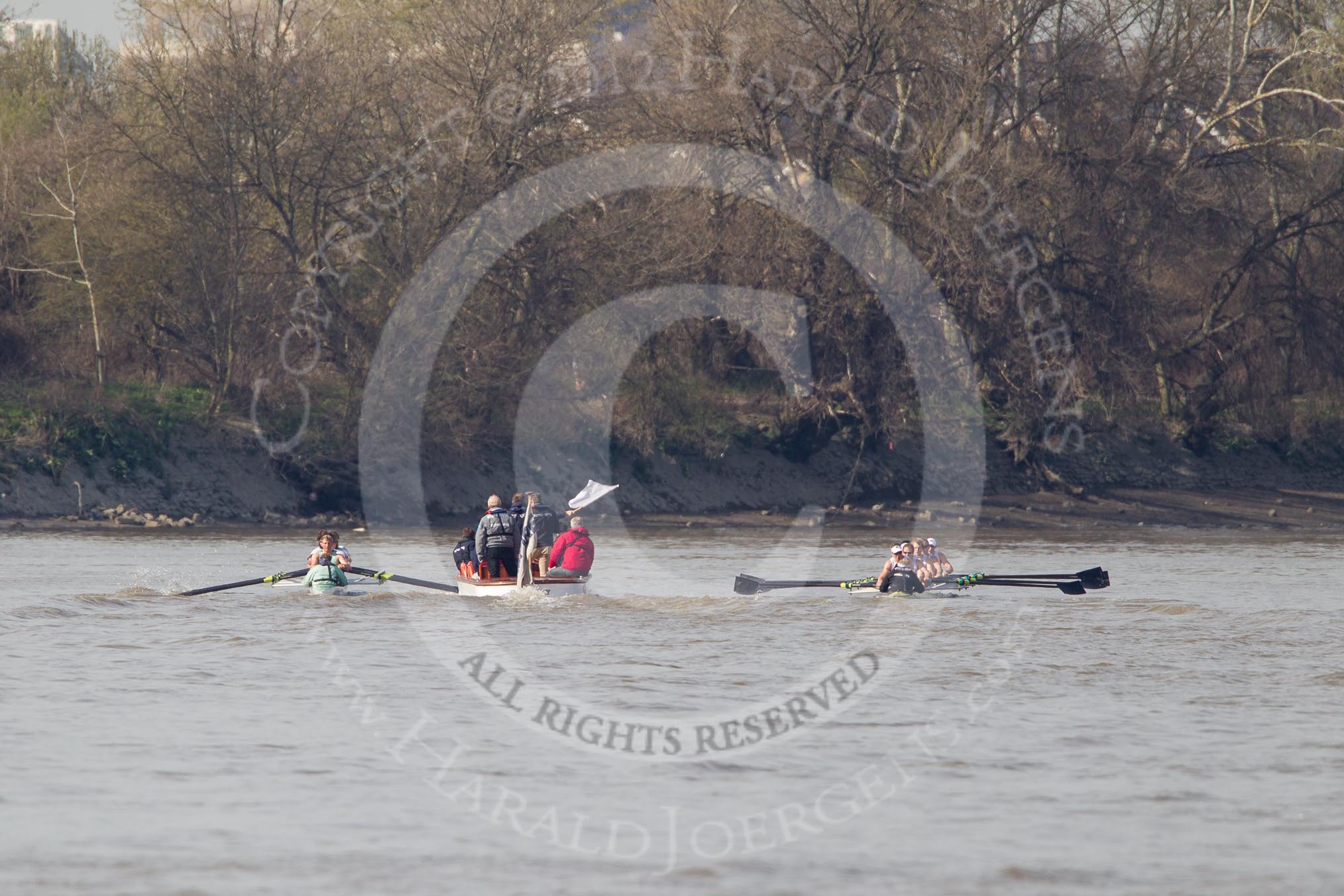 The Boat Race season 2012 - fixture CUBC vs Molesey BC: The CUBC Blue Boat on the left, the Molesey BC Eight on the right, behind them umpire Boris Rankov..




on 25 March 2012 at 15:21, image #139