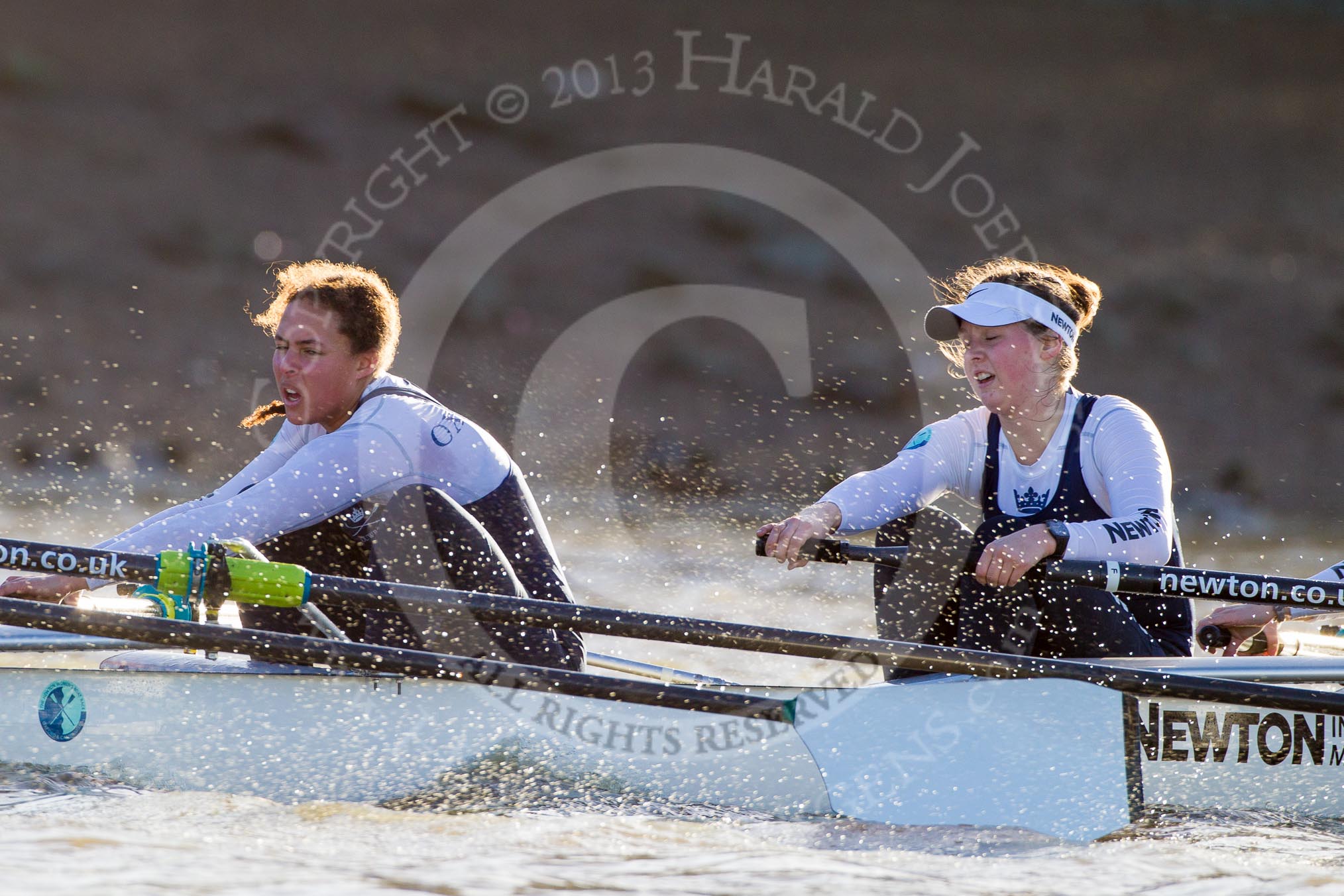 The Boat Race season 2014 - Women's Trial VIIIs (OUWBC, Oxford): Cleopatra:  3 Isabelle Evans, 2 Chloe Farrar..
River Thames between Putney Bridge and Mortlake,
London SW15,

United Kingdom,
on 19 December 2013 at 12:54, image #154