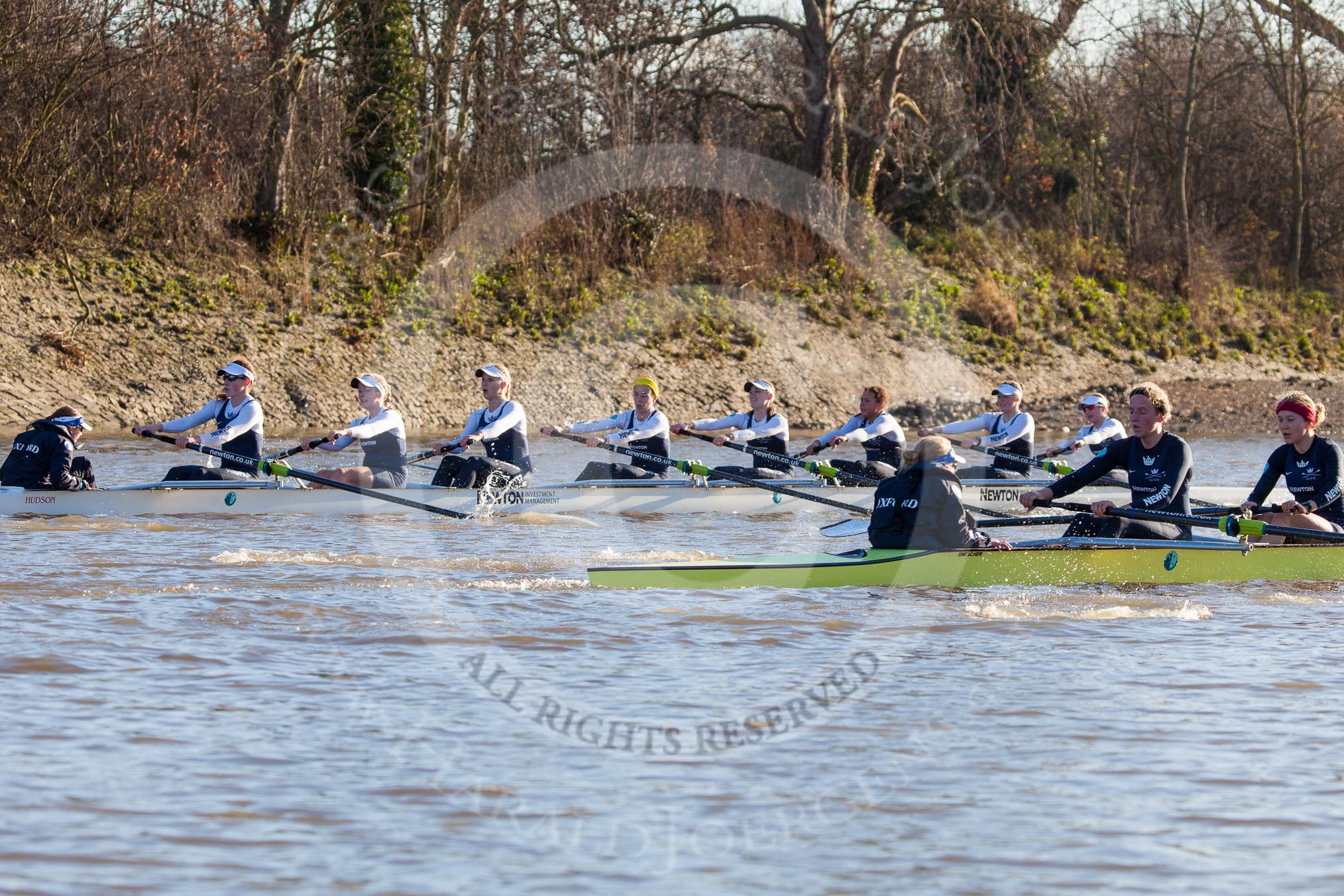 The Boat Race season 2014 - Women's Trial VIIIs (OUWBC, Oxford): Boudicca vs Cleopatra..
River Thames between Putney Bridge and Mortlake,
London SW15,

United Kingdom,
on 19 December 2013 at 12:56, image #165