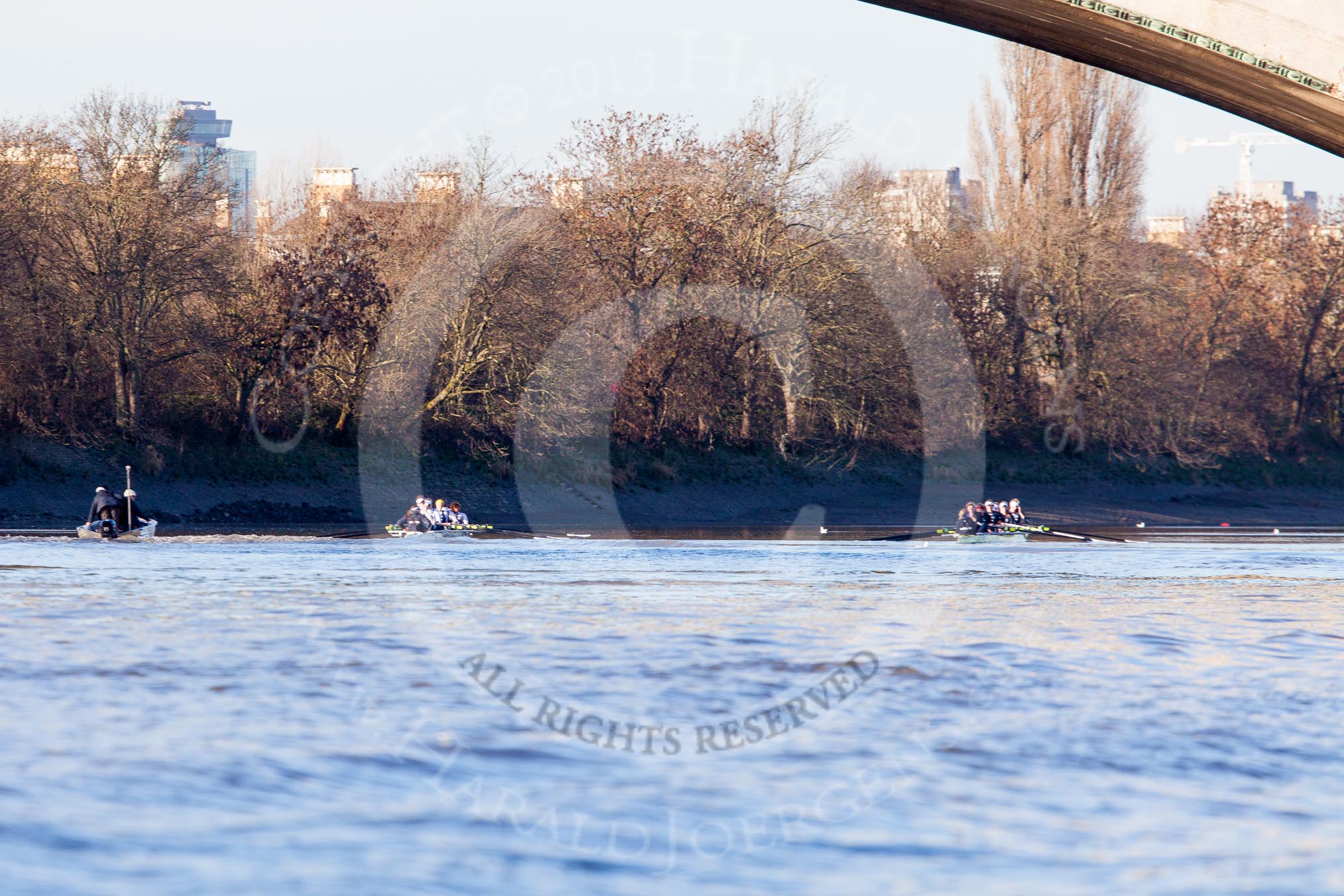 The Boat Race season 2014 - Women's Trial VIIIs (OUWBC, Oxford): Boudicca vs Cleopatra..
River Thames between Putney Bridge and Mortlake,
London SW15,

United Kingdom,
on 19 December 2013 at 13:06, image #254