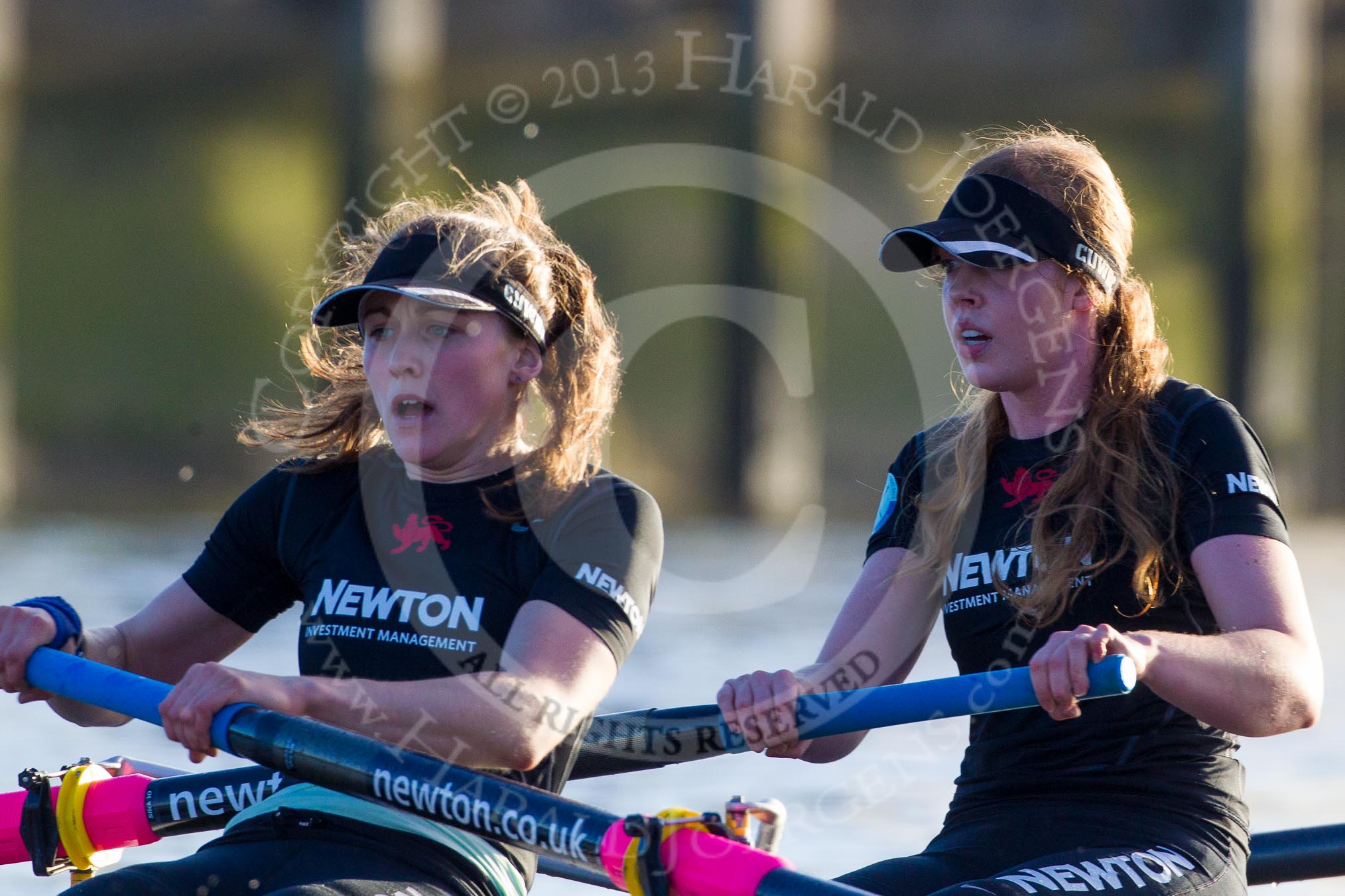 The Boat Race season 2014 - Women's Trial VIIIs(CUWBC, Cambridge): Wink Wink: 5 Caroline Reid, 4 Sara Lackner..
River Thames between Putney Bridge and Mortlake,
London SW15,

United Kingdom,
on 19 December 2013 at 14:18, image #476