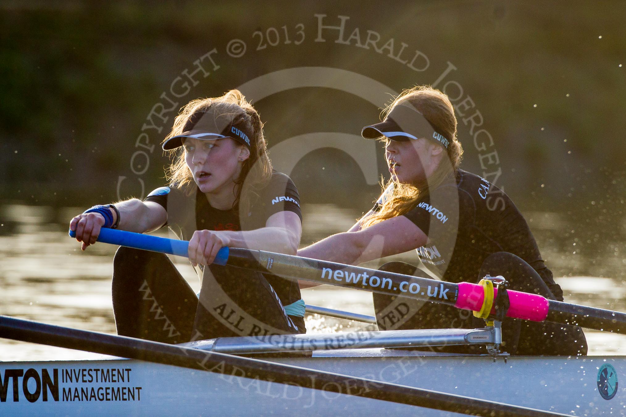 The Boat Race season 2014 - Women's Trial VIIIs(CUWBC, Cambridge): Wink Wink: 5 Caroline Reid, 4 Sara Lackner..
River Thames between Putney Bridge and Mortlake,
London SW15,

United Kingdom,
on 19 December 2013 at 14:21, image #503