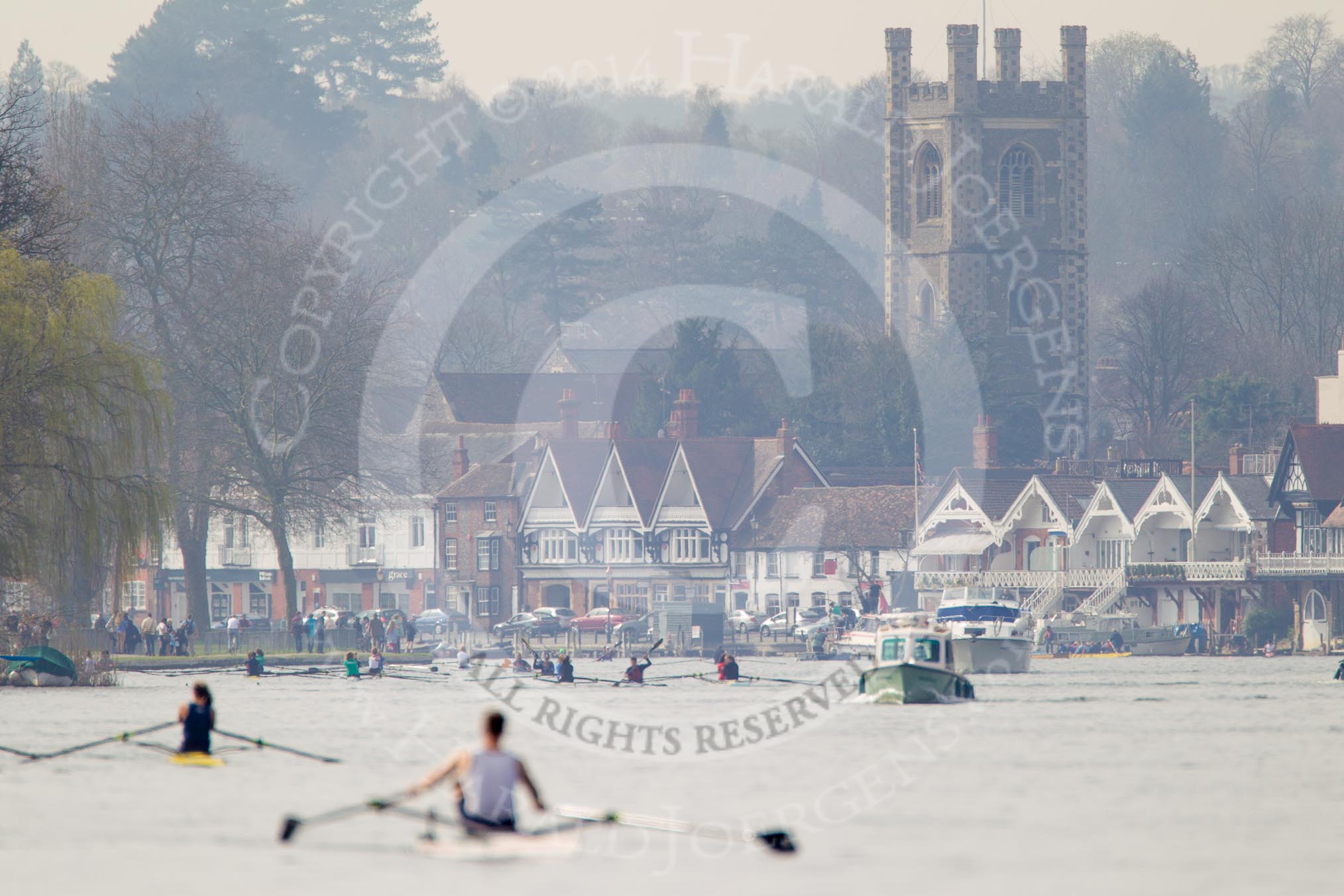 The Women's Boat Race and Henley Boat Races 2014: Hazy morning at Henley on the day of the Henley Boat Races 2014..
River Thames,
Henley-on-Thames,
Buckinghamshire,
United Kingdom,
on 30 March 2014 at 11:34, image #1