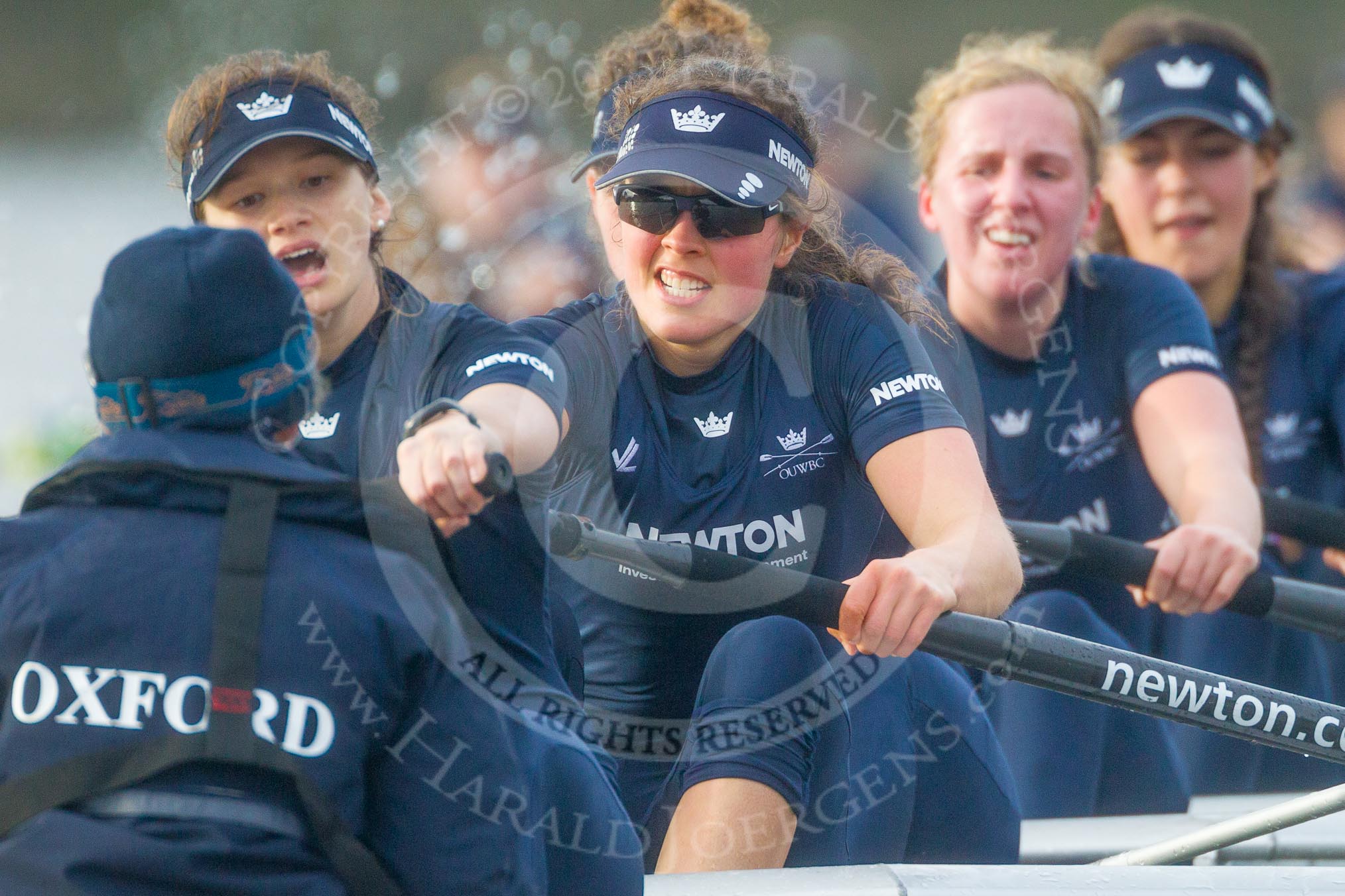 The Boat Race season 2016 - Women's Boat Race Trial Eights (OUWBC, Oxford): "Scylla", here cox-Antonia Stutter, stroke-Emma Lukasiewicz, 7-Lauren Kedar, 6-Joanne Jansen, 5-Anastasia Chitty, 4-Rebecca Te Water Naude.
River Thames between Putney Bridge and Mortlake,
London SW15,

United Kingdom,
on 10 December 2015 at 12:36, image #319