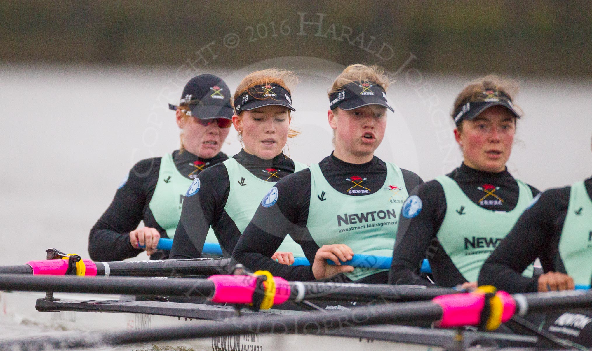 The Boat Race season 2016 - Women's Boat Race Fixture CUWBC vs OBUBC.
River Thames between Putney Bridge and Mortlake,
London SW15,

United Kingdom,
on 31 January 2016 at 16:04, image #85