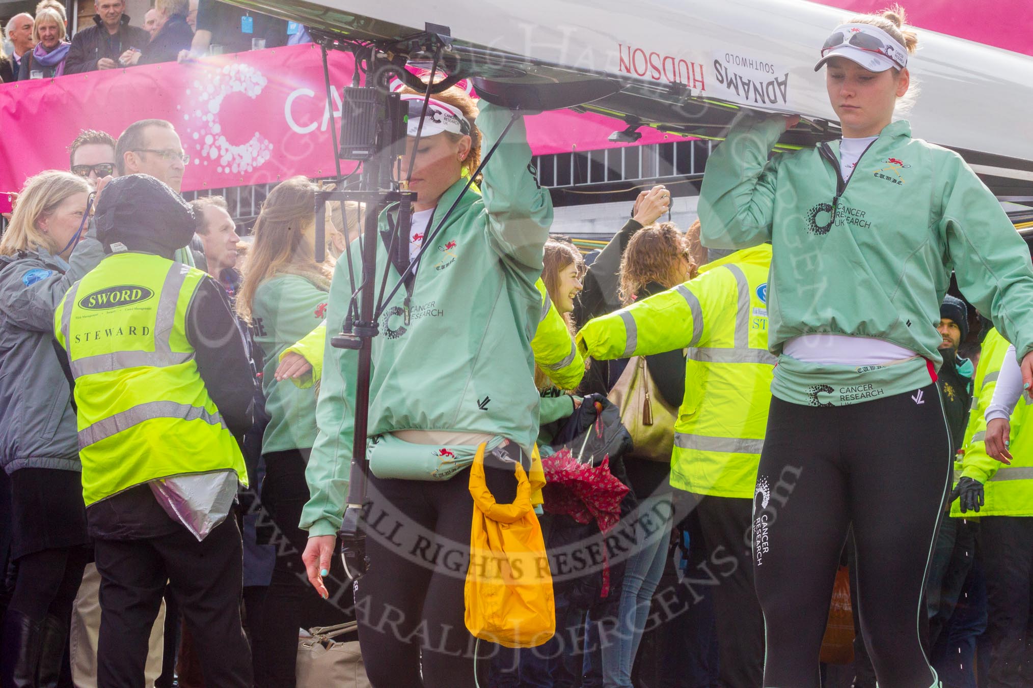 The Boat Race season 2016 -  The Cancer Research Women's Boat Race.
River Thames between Putney Bridge and Mortlake,
London SW15,

United Kingdom,
on 27 March 2016 at 13:25, image #93