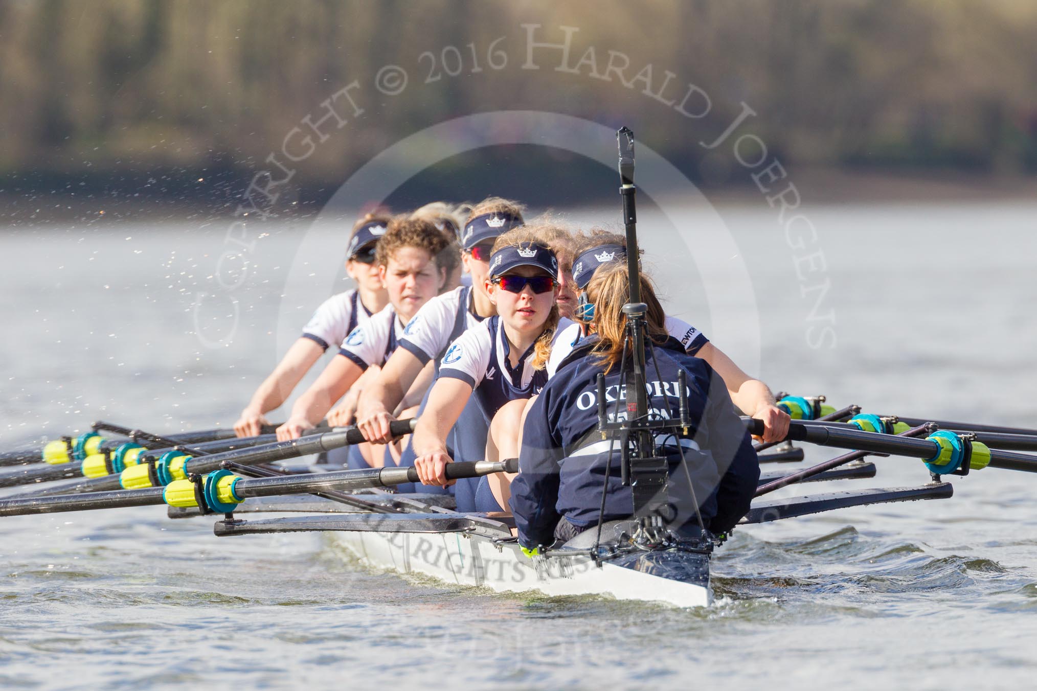 The Boat Race season 2016 -  The Cancer Research Women's Boat Race.
River Thames between Putney Bridge and Mortlake,
London SW15,

United Kingdom,
on 27 March 2016 at 14:10, image #174