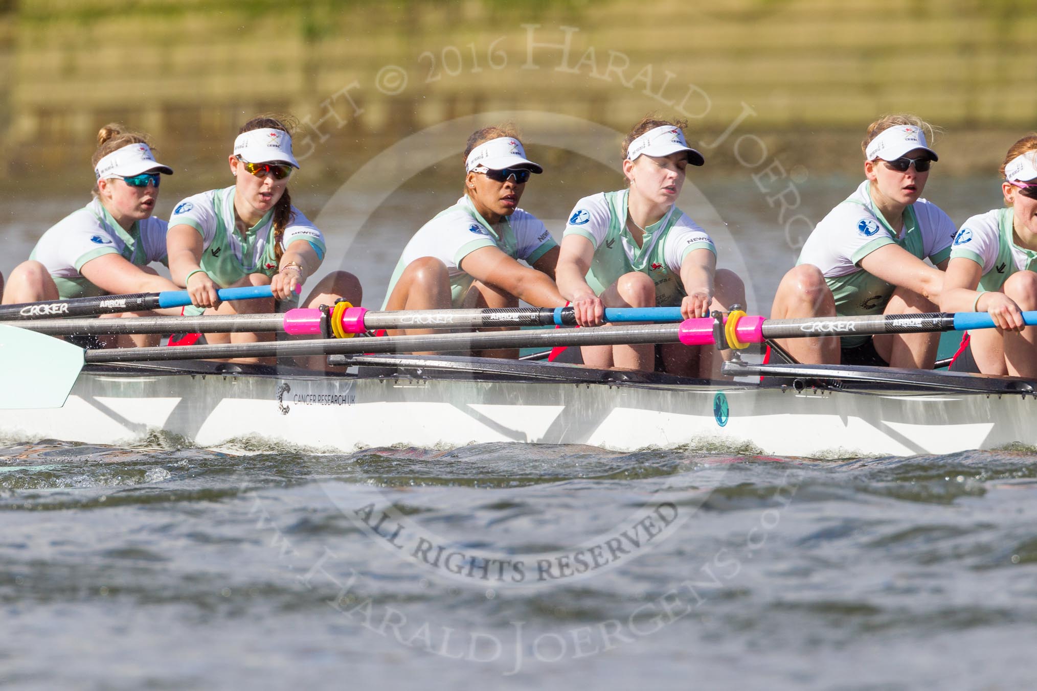 The Boat Race season 2016 -  The Cancer Research Women's Boat Race.
River Thames between Putney Bridge and Mortlake,
London SW15,

United Kingdom,
on 27 March 2016 at 14:11, image #183