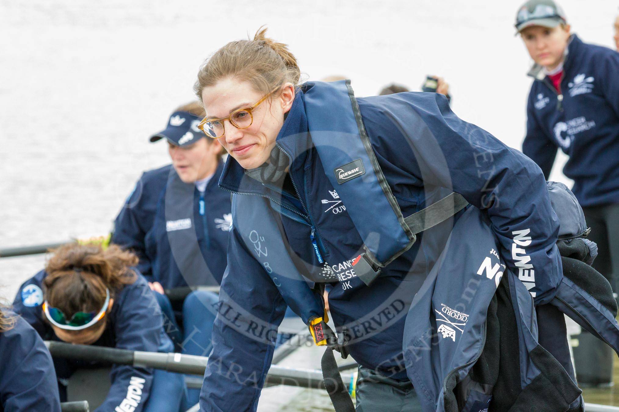 The Cancer Research UK Boat Race season 2017 - Women's Boat Race Fixture OUWBC vs Molesey BC: OUWBC getting their boat ready for the fixture.
River Thames between Putney Bridge and Mortlake,
London SW15,

United Kingdom,
on 19 March 2017 at 15:19, image #10