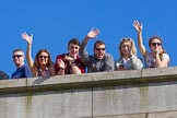 The Boat Race season 2017 -  The Cancer Research Women's Boat Race: Crowds waiting for the start of the Cancer Research Women's Boat Race on Putney Bridge.
River Thames between Putney Bridge and Mortlake,
London SW15,

United Kingdom,
on 02 April 2017 at 16:09, image #100