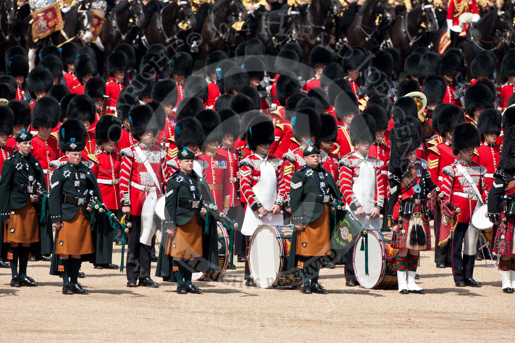 Trooping the Colour 2009: The Massed Bands, here Irish Guard Pipers and Drummers in front, during the Collection of the Colour..
Horse Guards Parade, Westminster,
London SW1,

United Kingdom,
on 13 June 2009 at 11:21, image #184