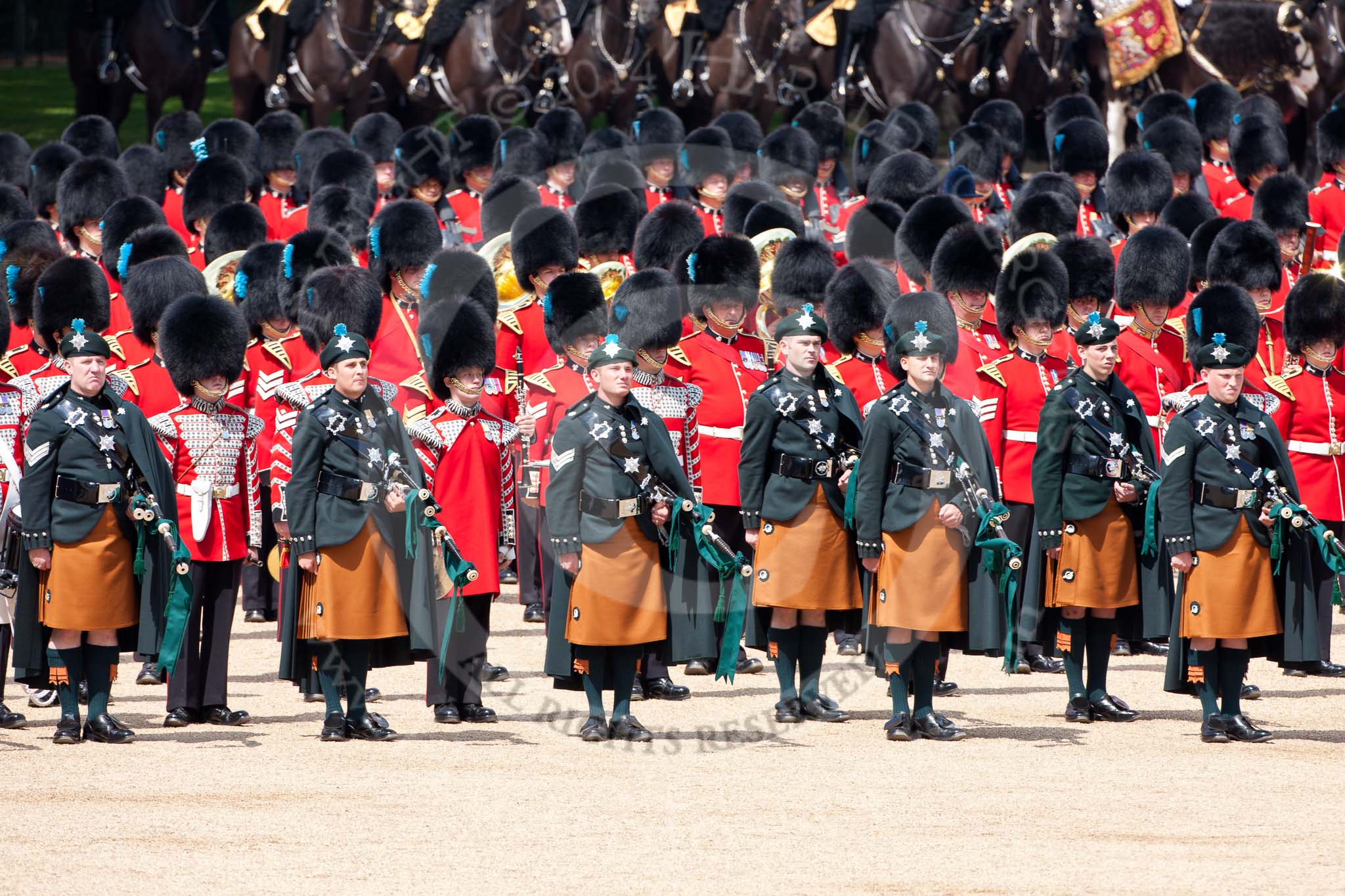 Trooping the Colour 2009: The Massed Bands, here Irish Guard Pipers and Drummers in front, during the Collection of the Colour..
Horse Guards Parade, Westminster,
London SW1,

United Kingdom,
on 13 June 2009 at 11:21, image #185