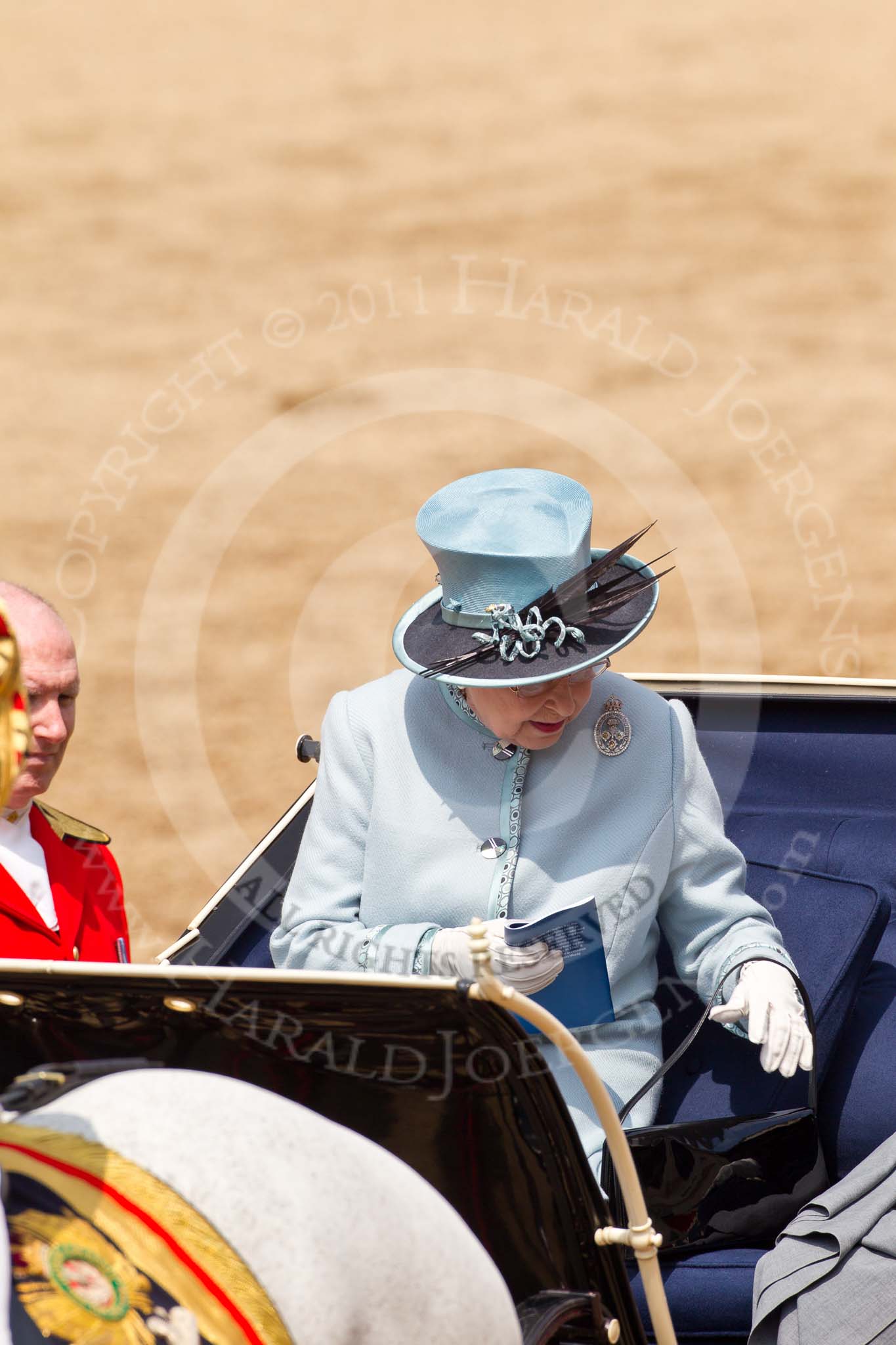 Trooping the Colour 2011: HM The Queen back in the ivory mounted phaeton, about to leave the parade ground..
Horse Guards Parade, Westminster,
London SW1,
Greater London,
United Kingdom,
on 11 June 2011 at 12:09, image #404